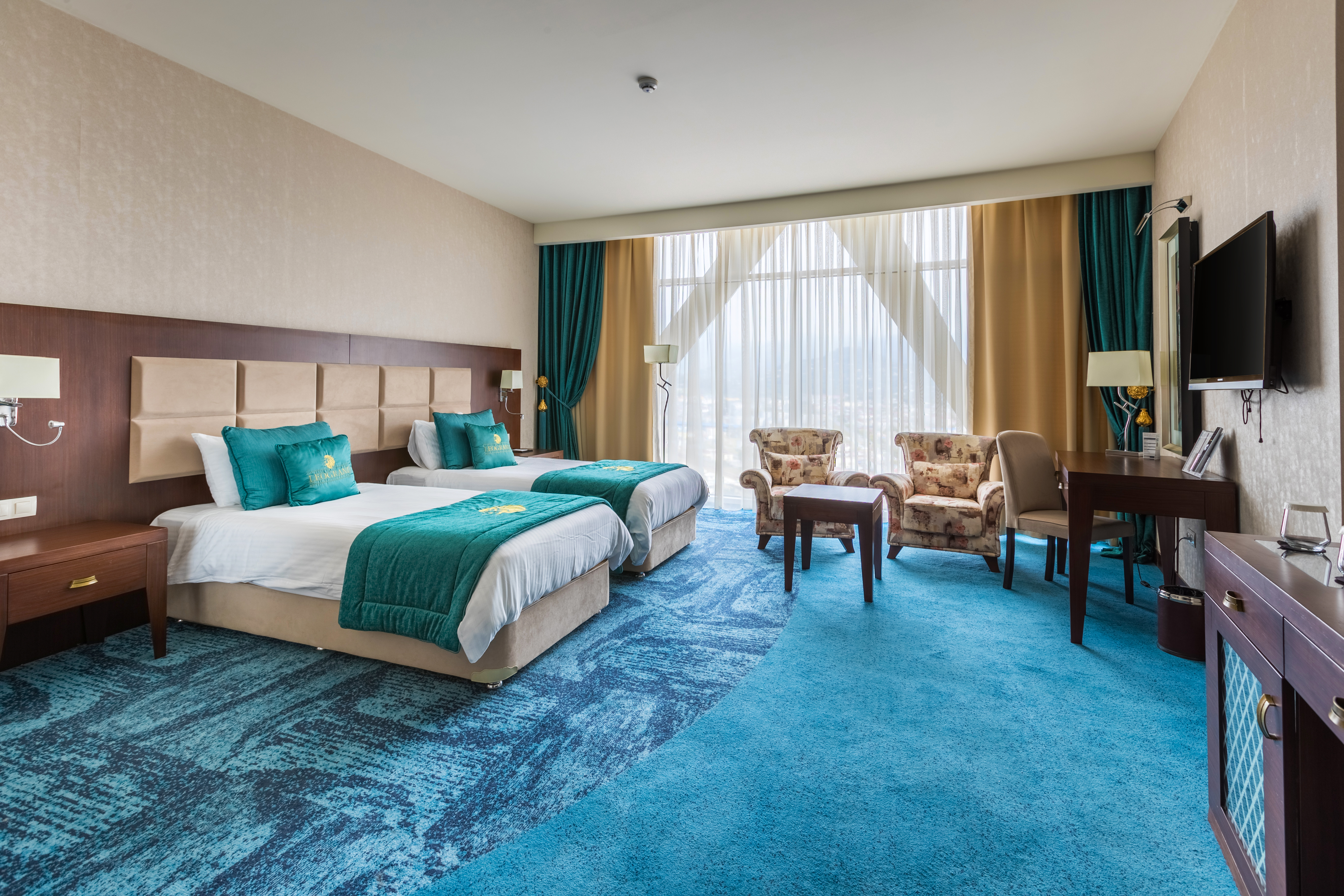 Double Superior Mountain View