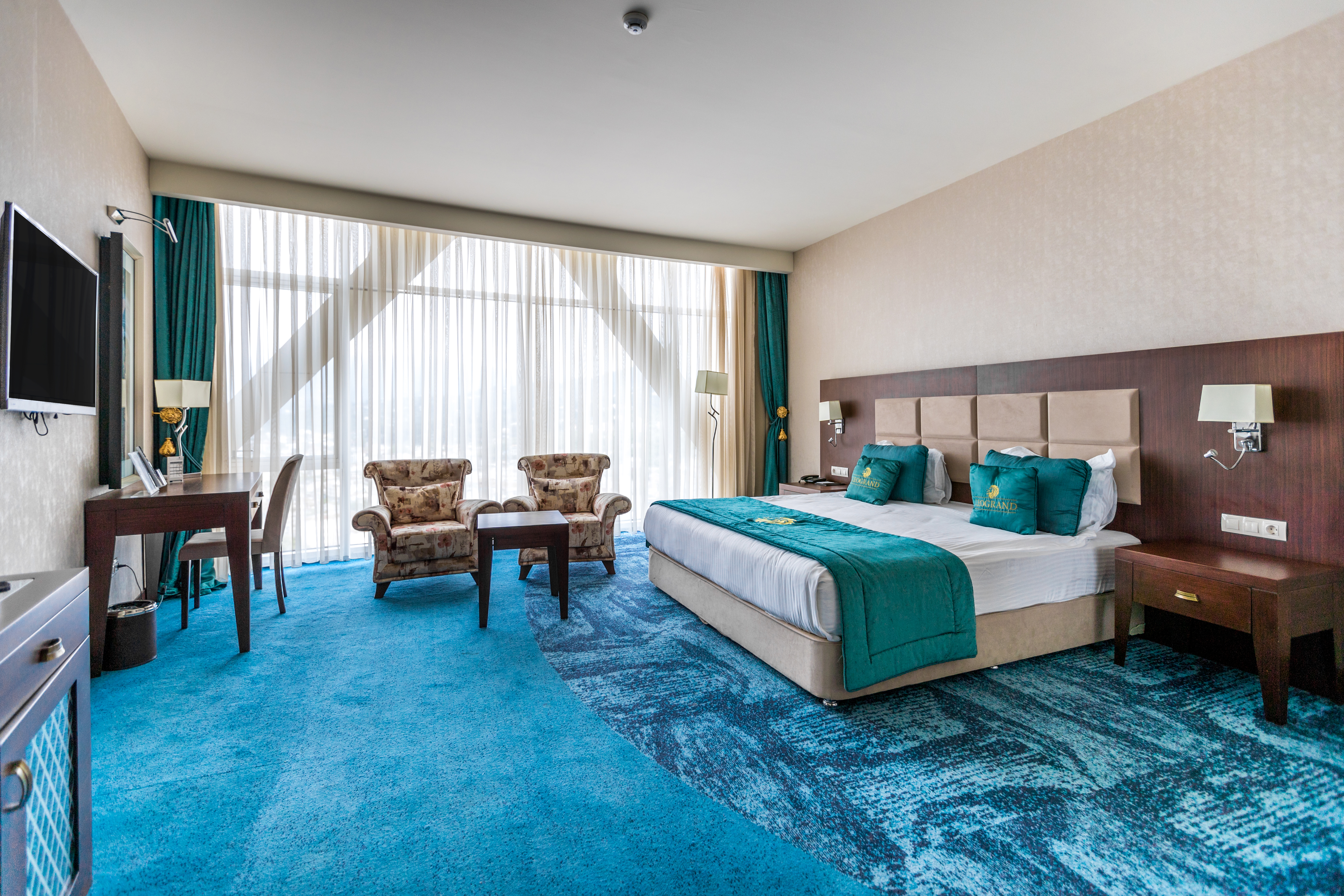 Double Single Superior Mountain View