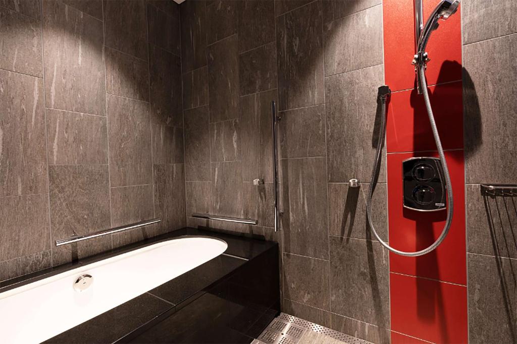 Junior Suite King Size Bed