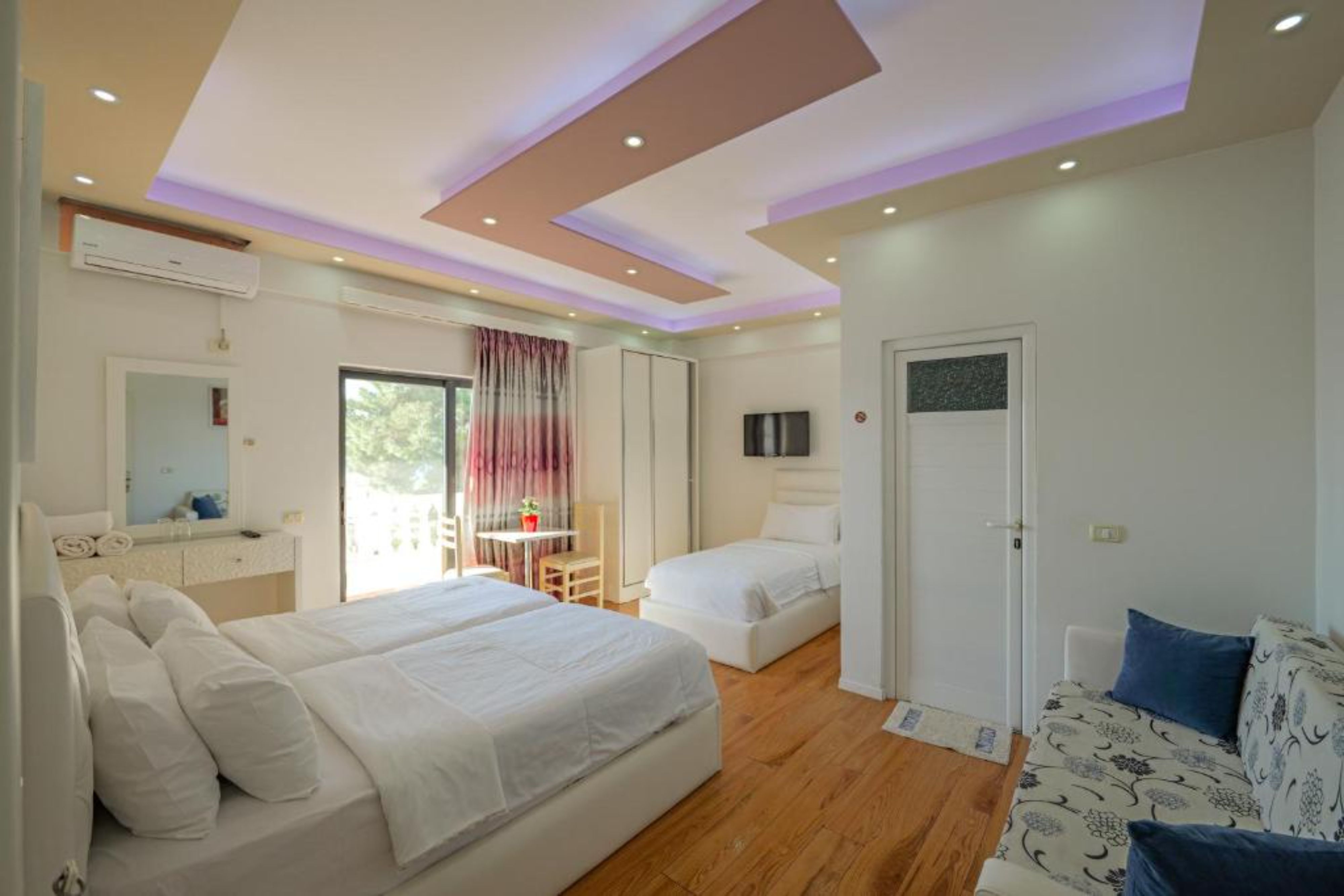 Triple Sea View with Air Conditioning