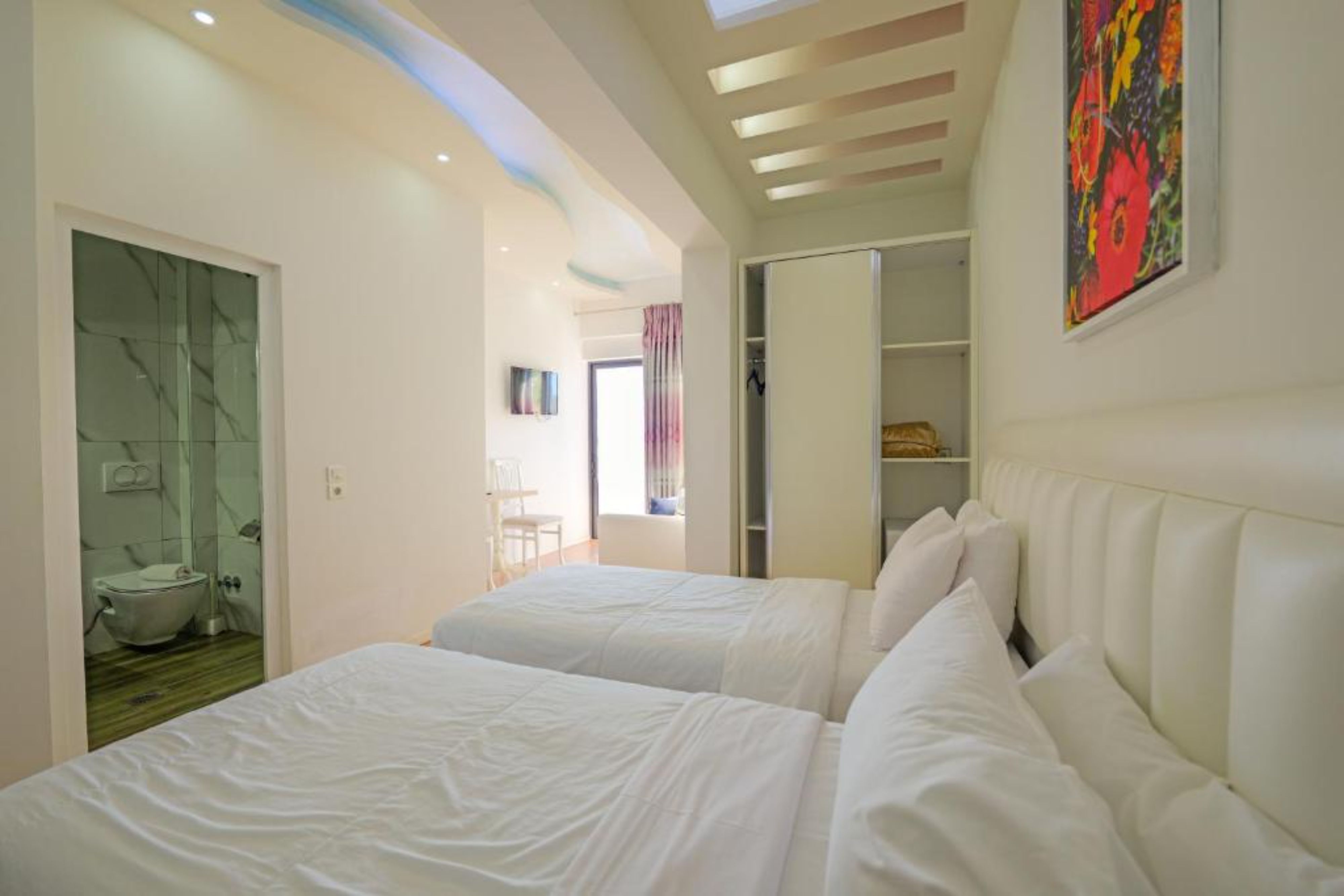 Double or Twin Standard