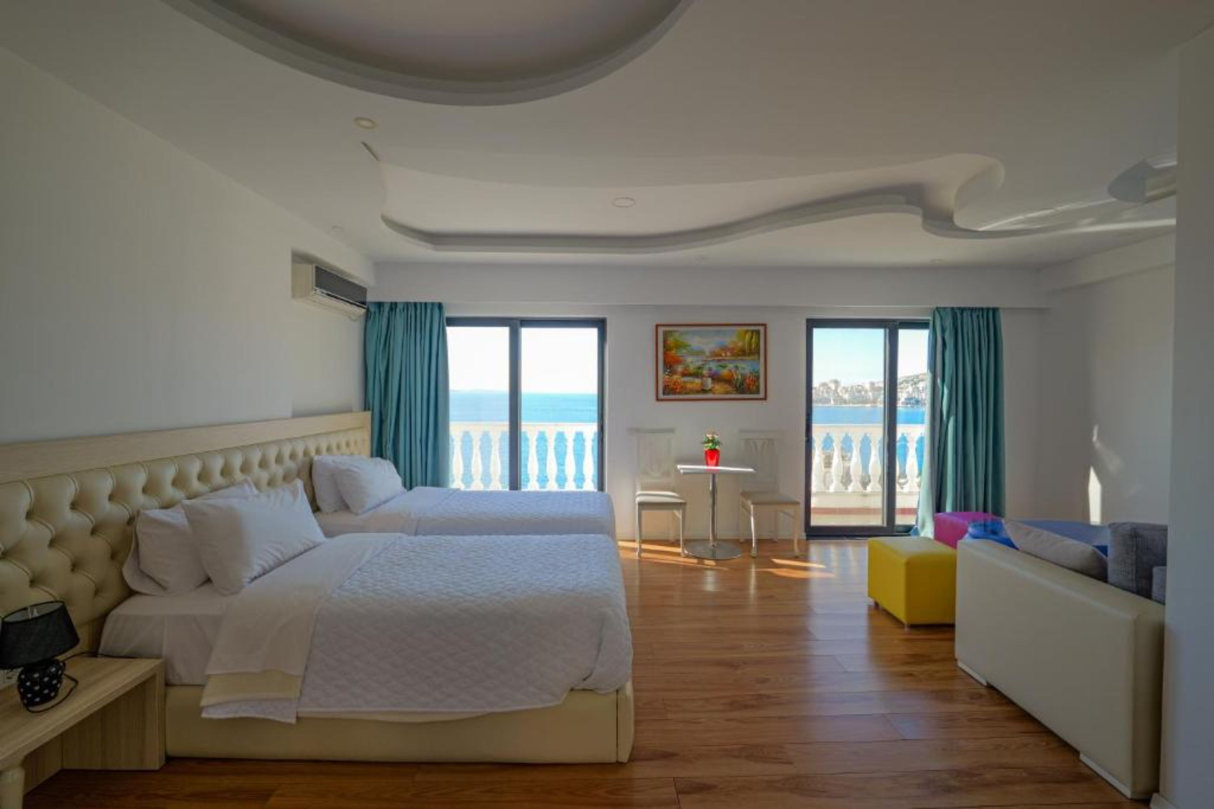 Suite Sea View with Air Conditioning