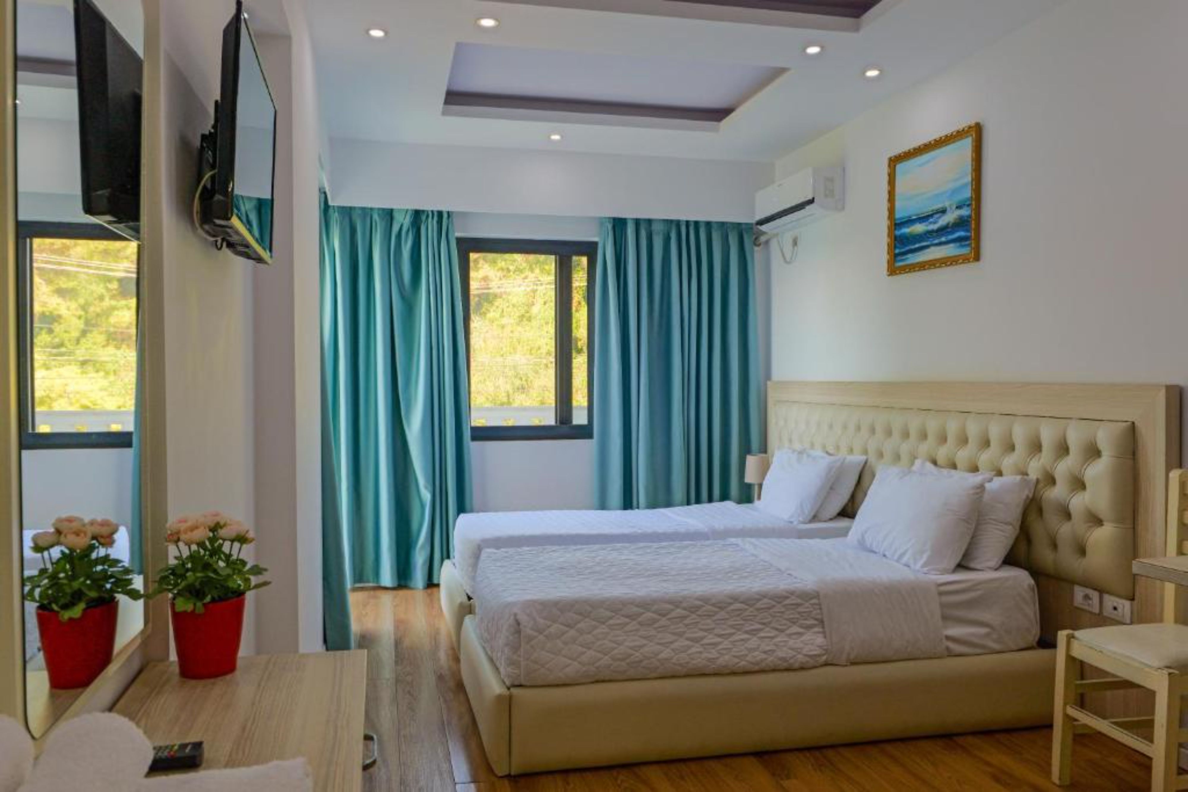 Double or Twin One Bed