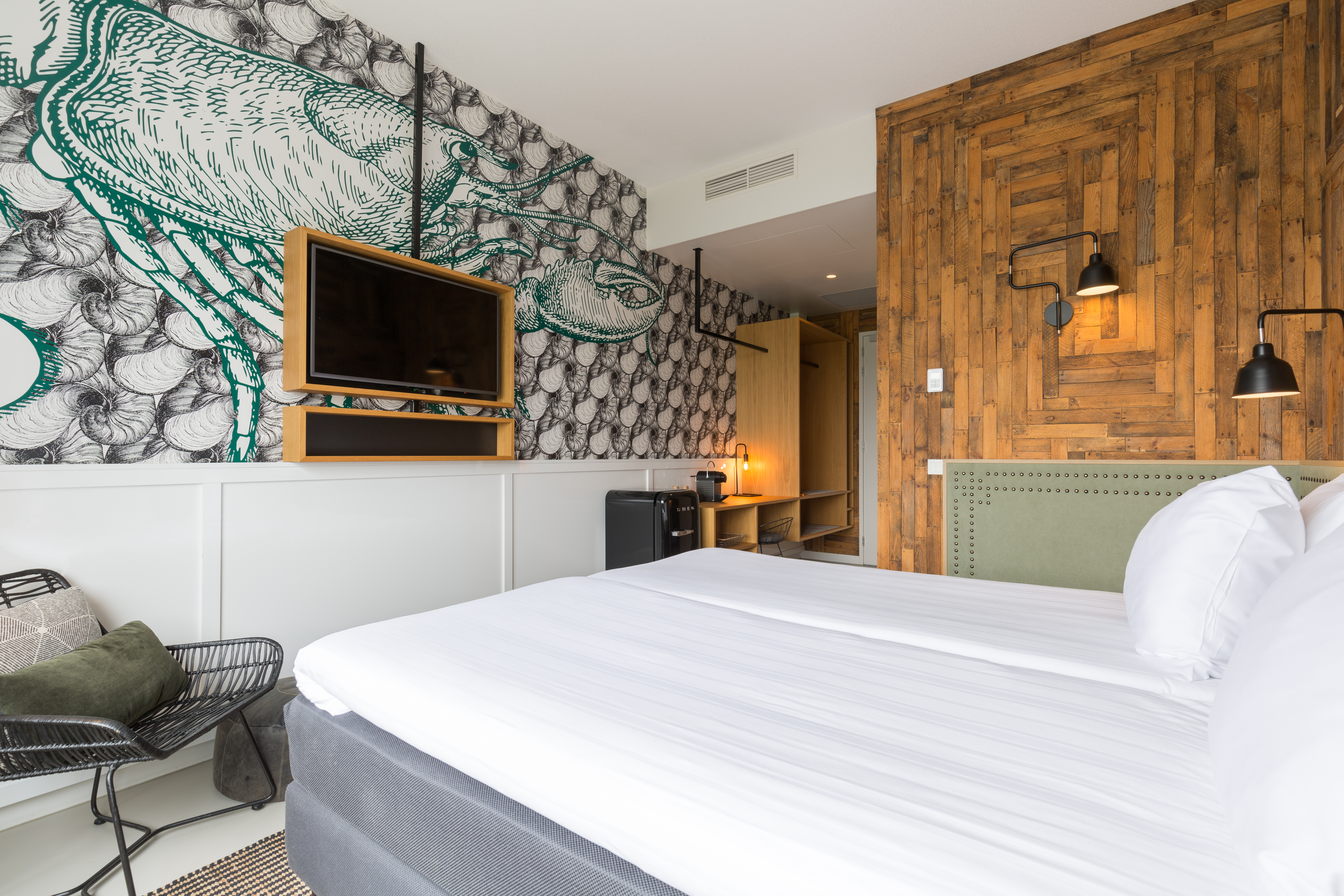 Double or Twin Standard