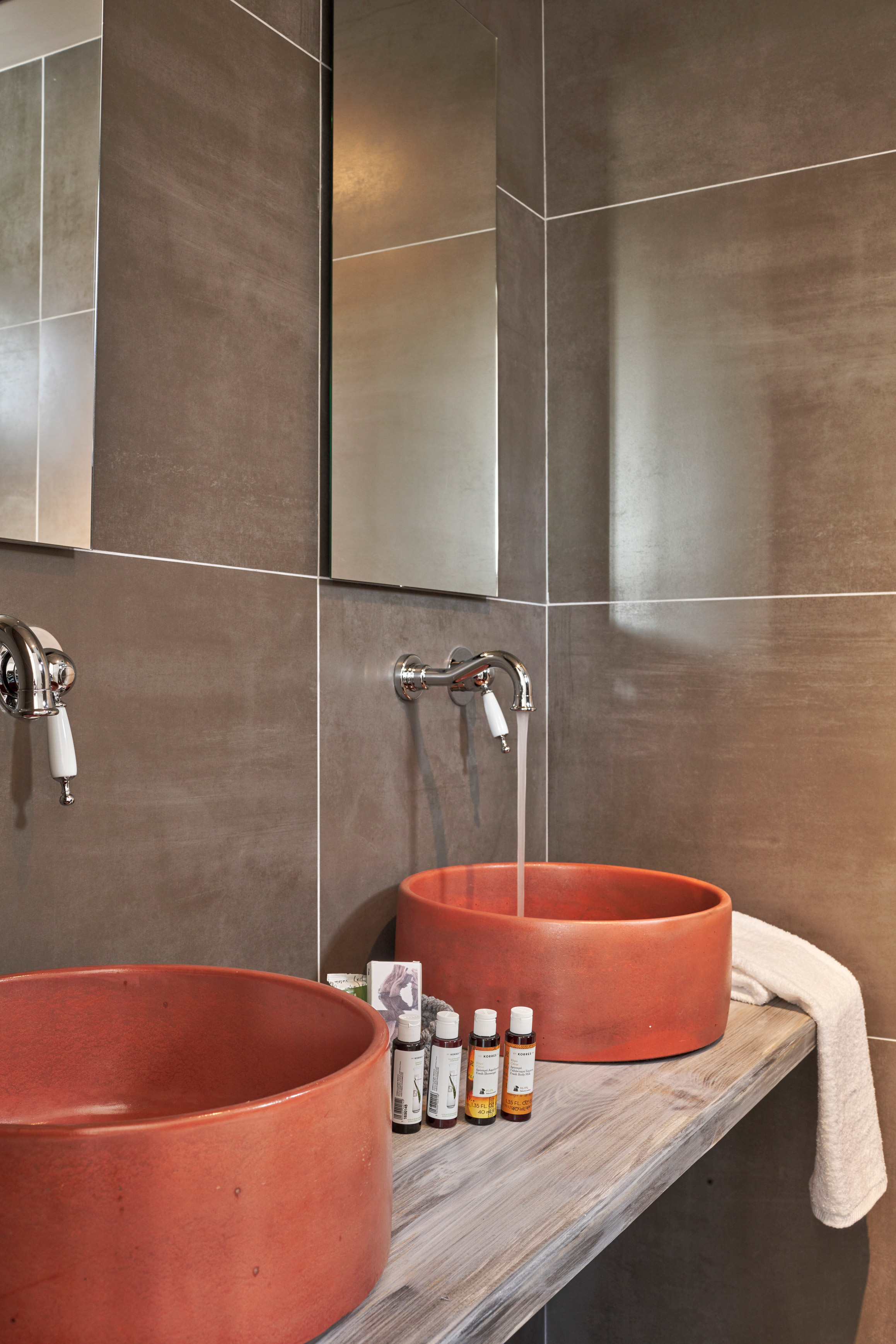 Double or Twin Superior