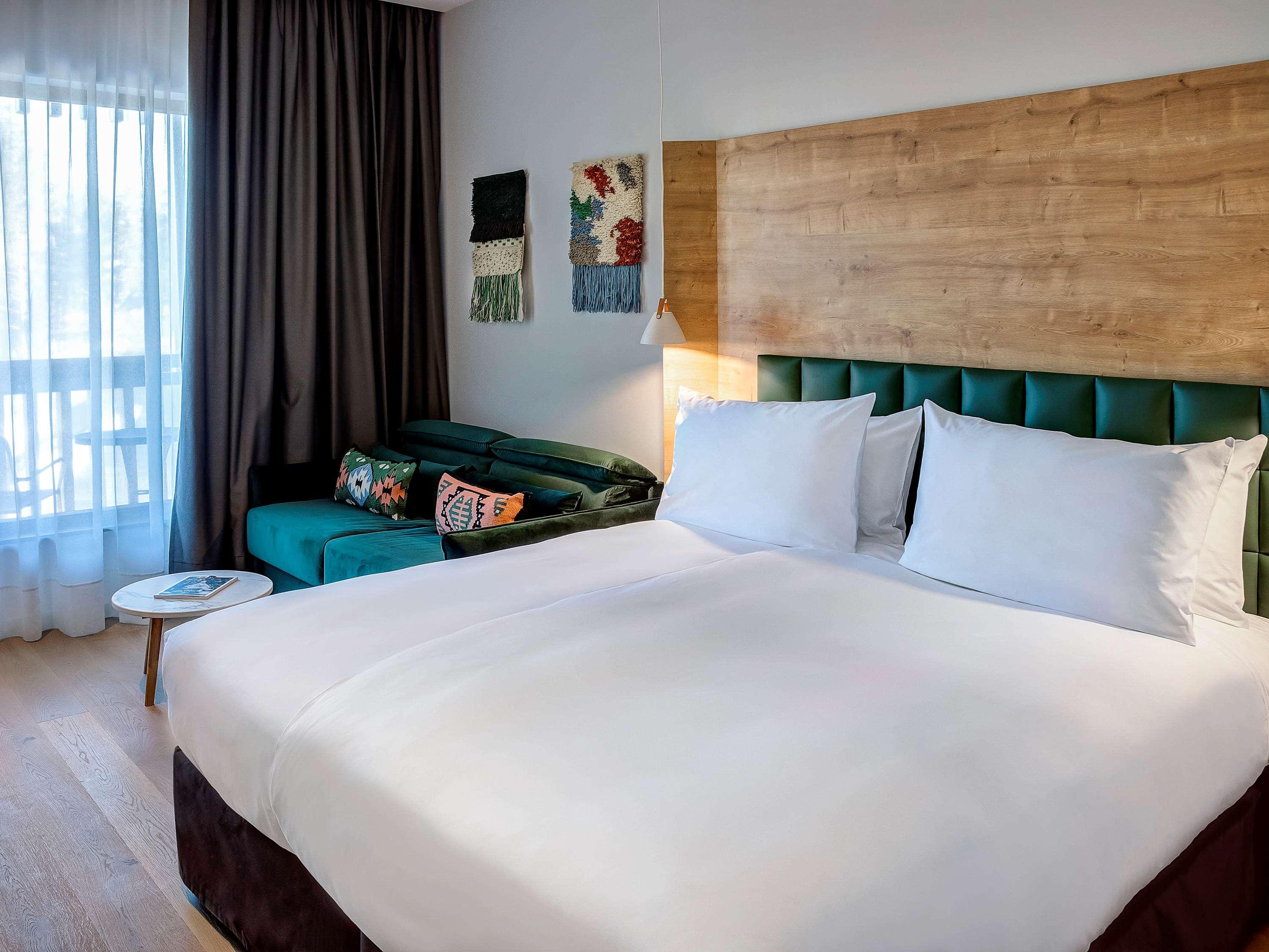 Double Deluxe Mountain View