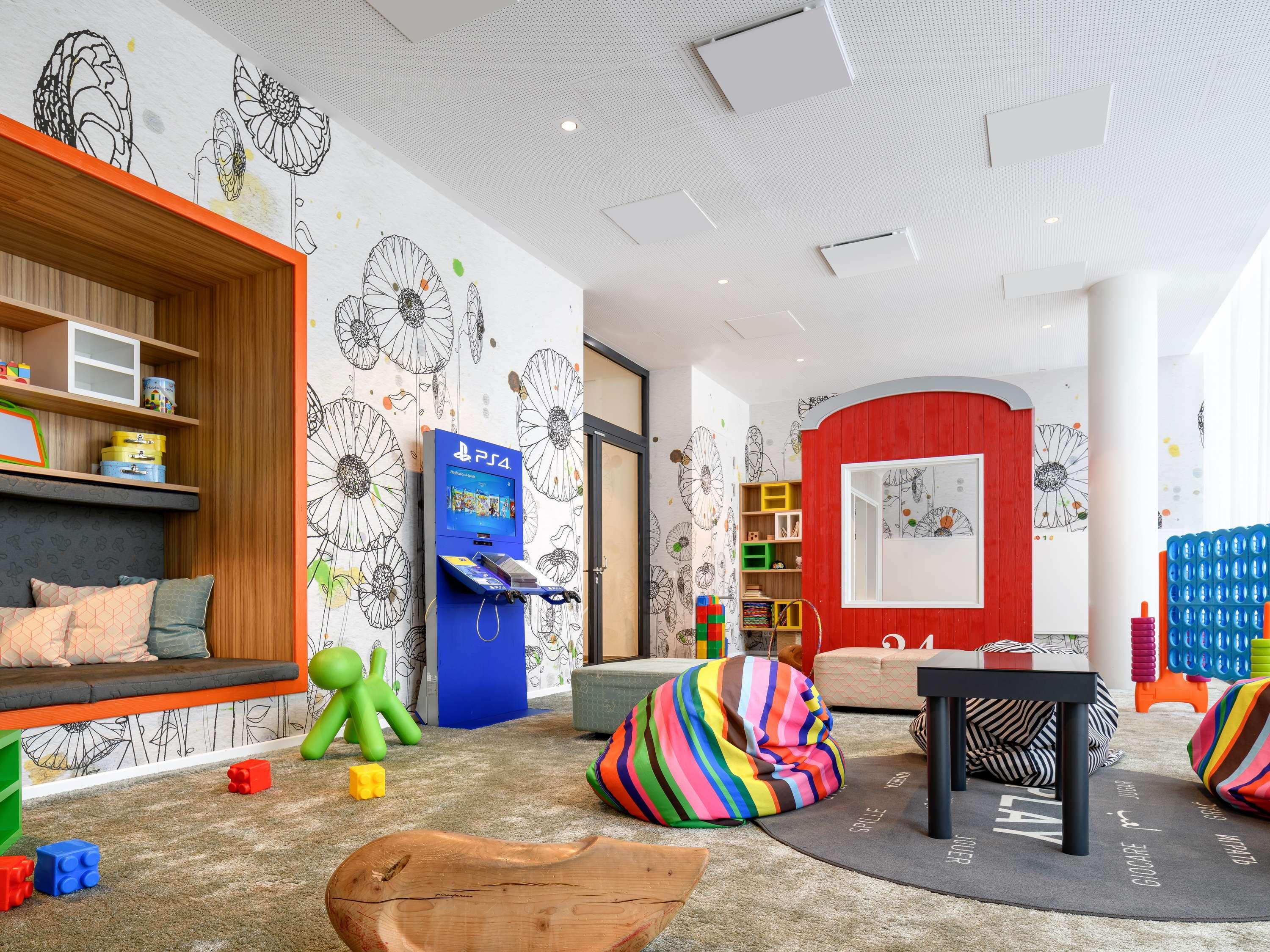 Family Room Standard