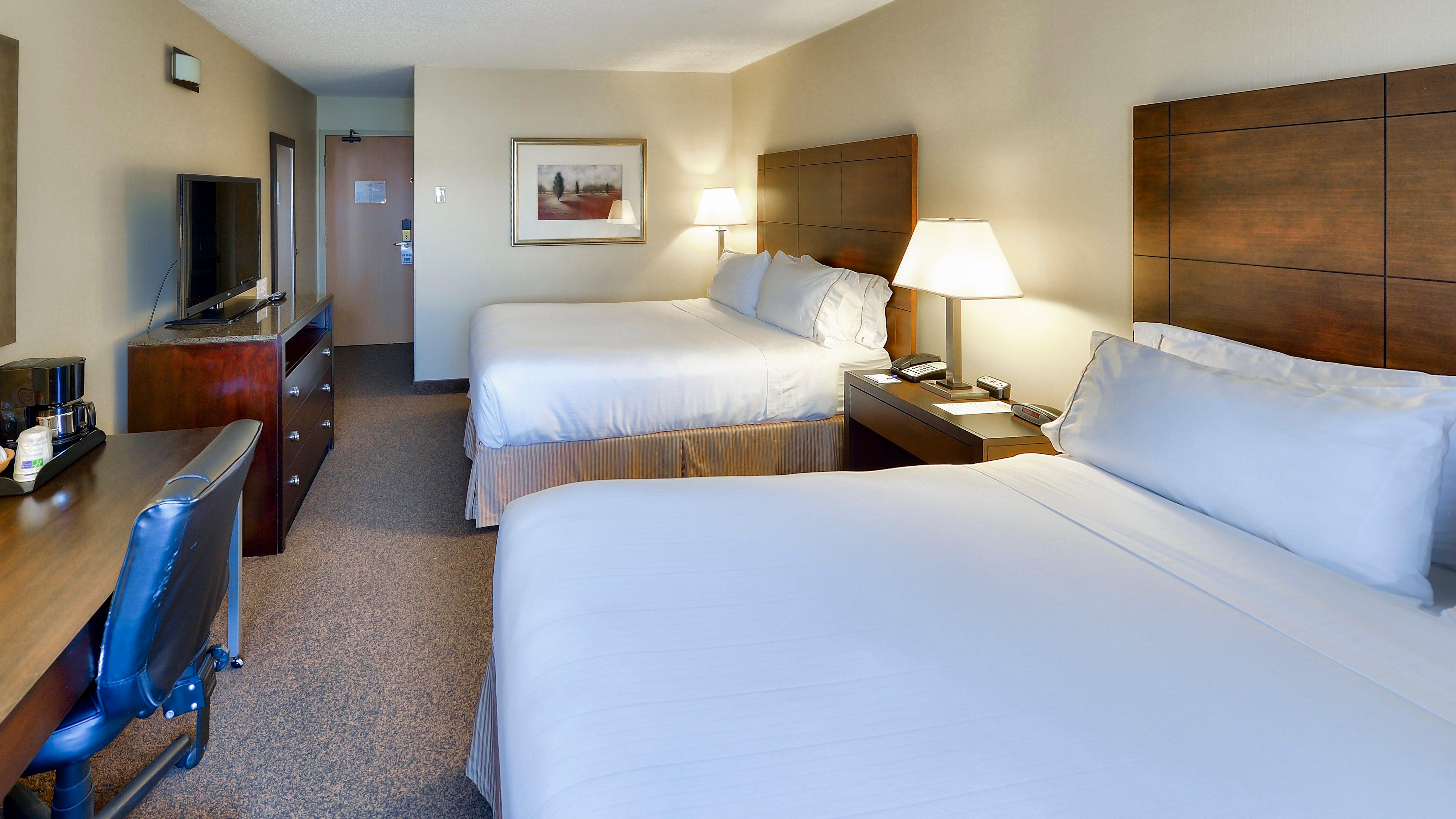 Double Two Queen Beds Non Smoking