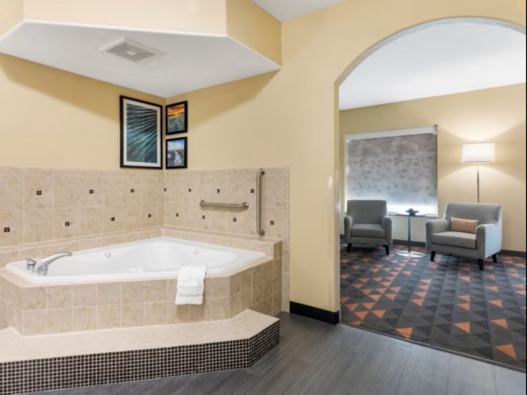 Double Accessible King Size Bed