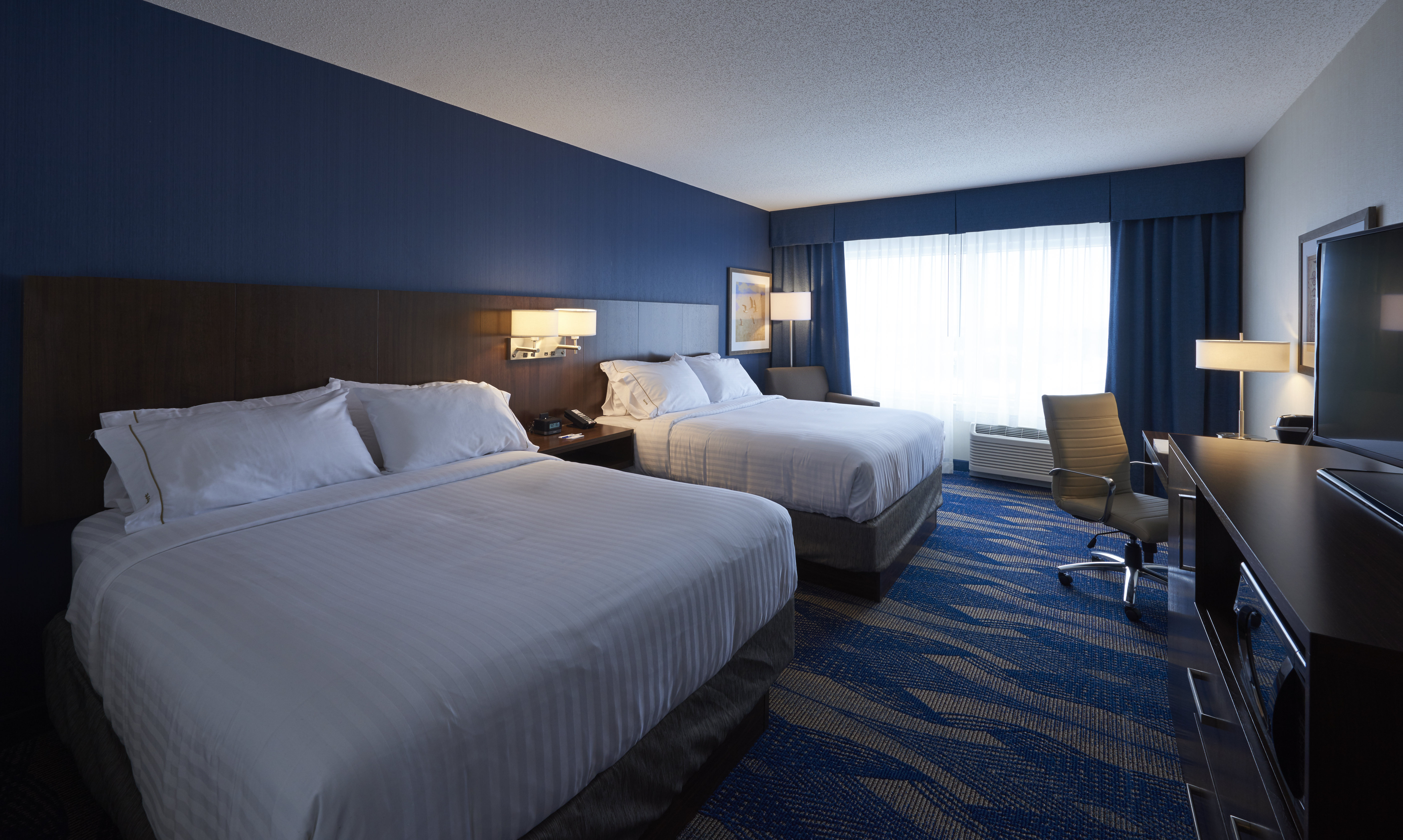 Double Two Queen Beds Non Smoking