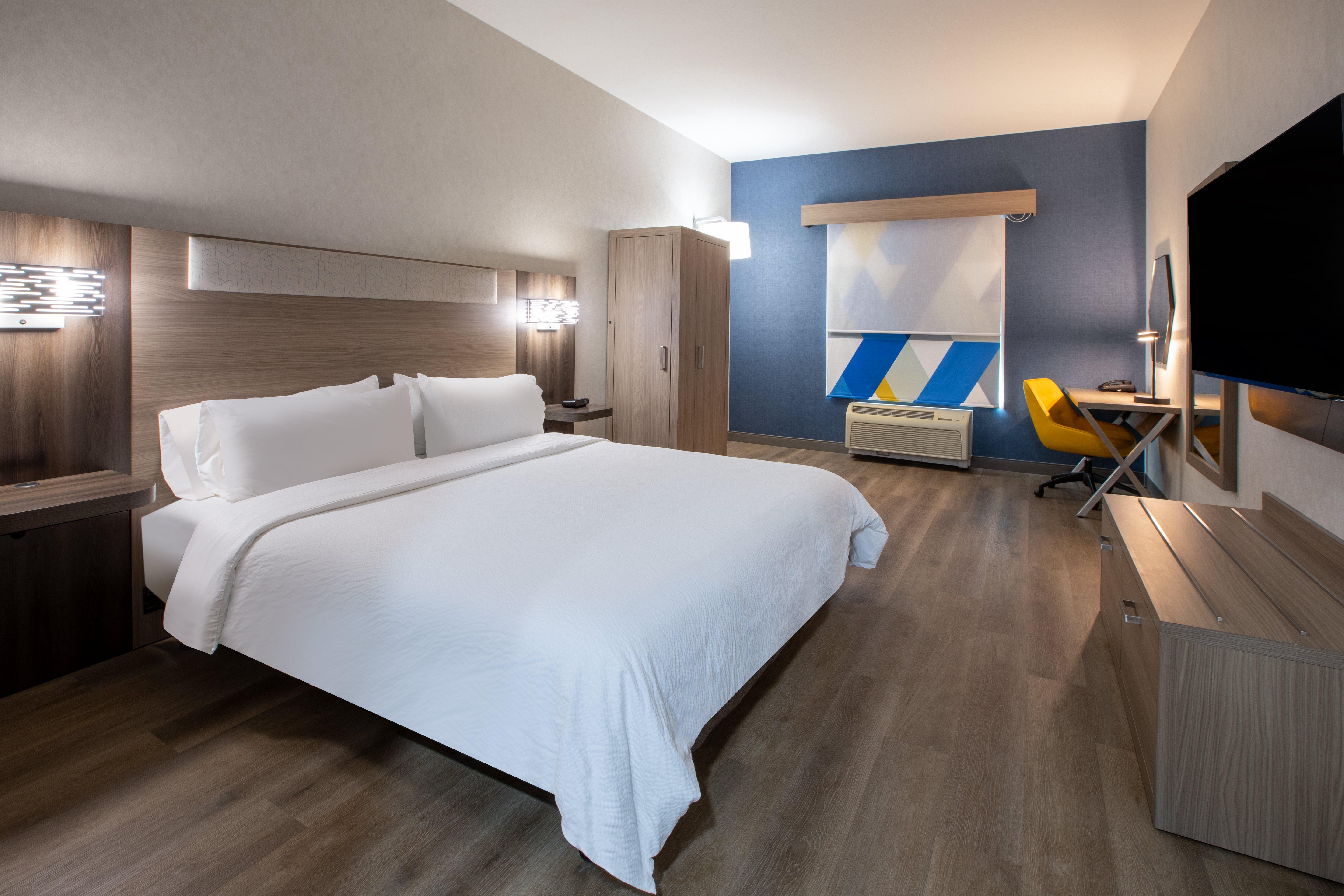 Room Accessible King Size Bed