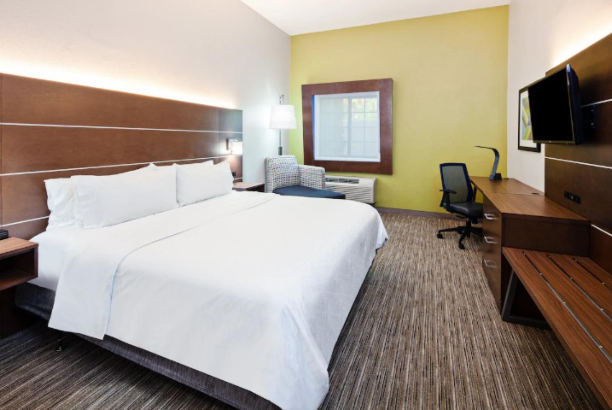 Room Accessible King Size Bed