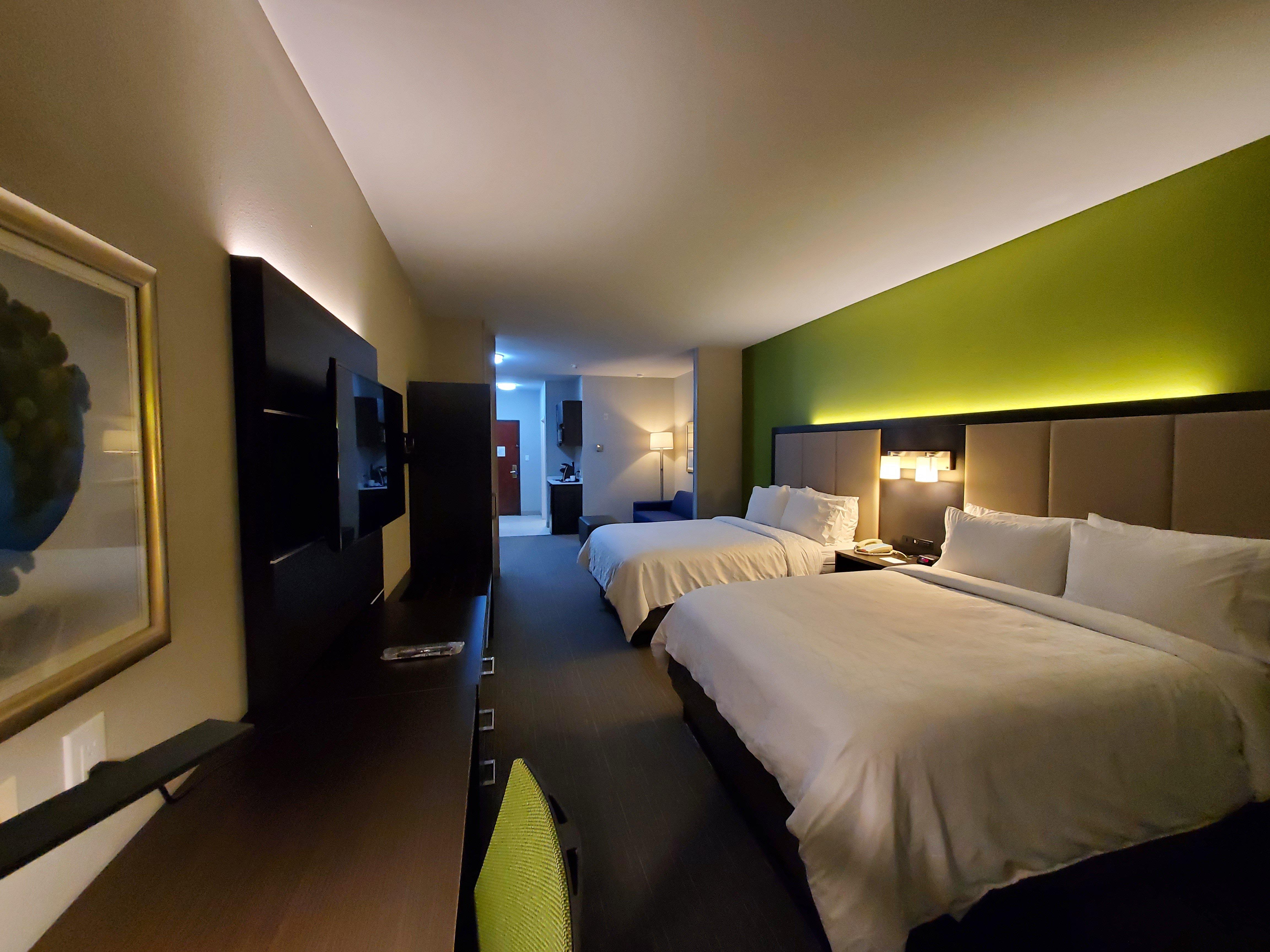 Suite Two Queen Beds