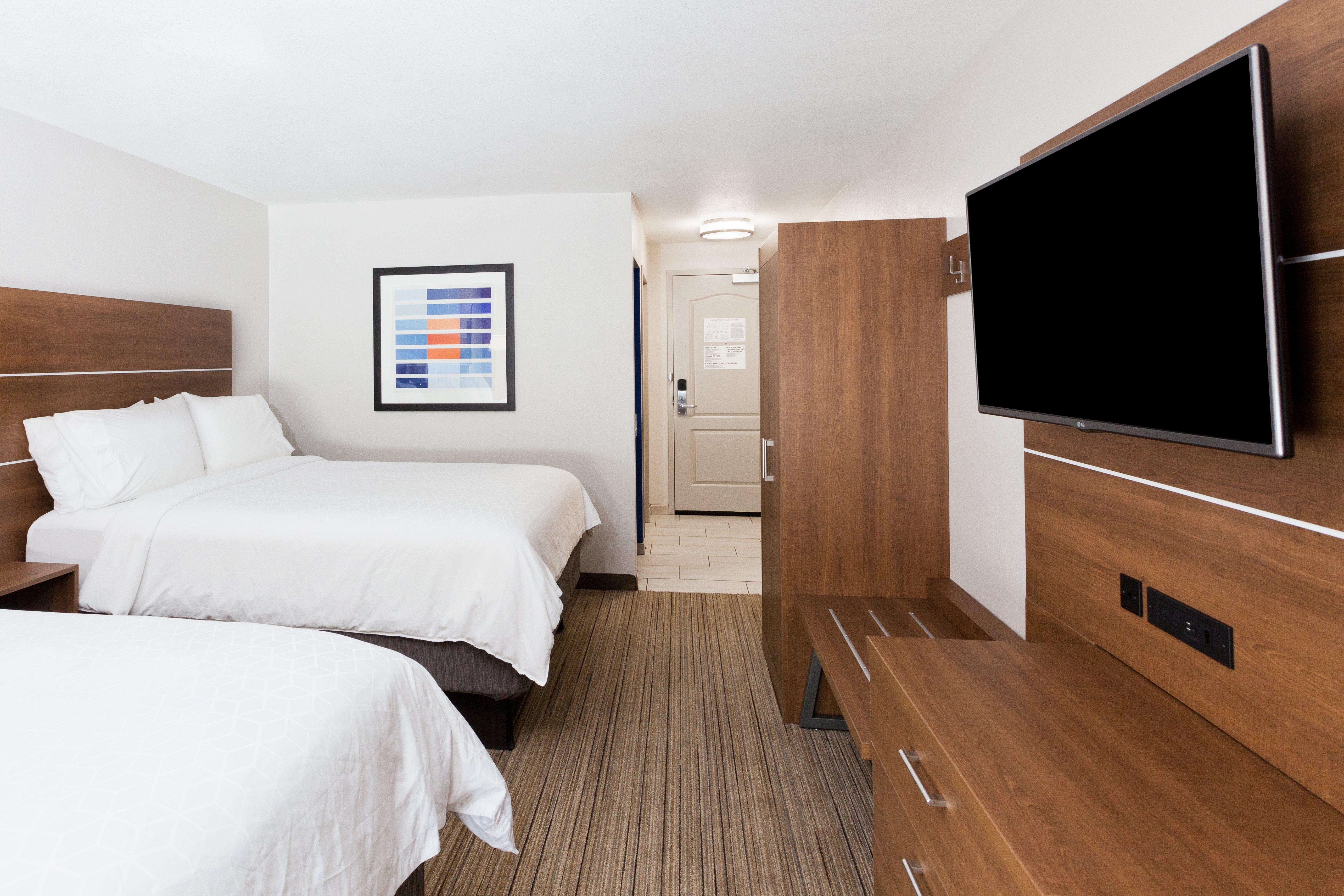 Double Two Queen Beds