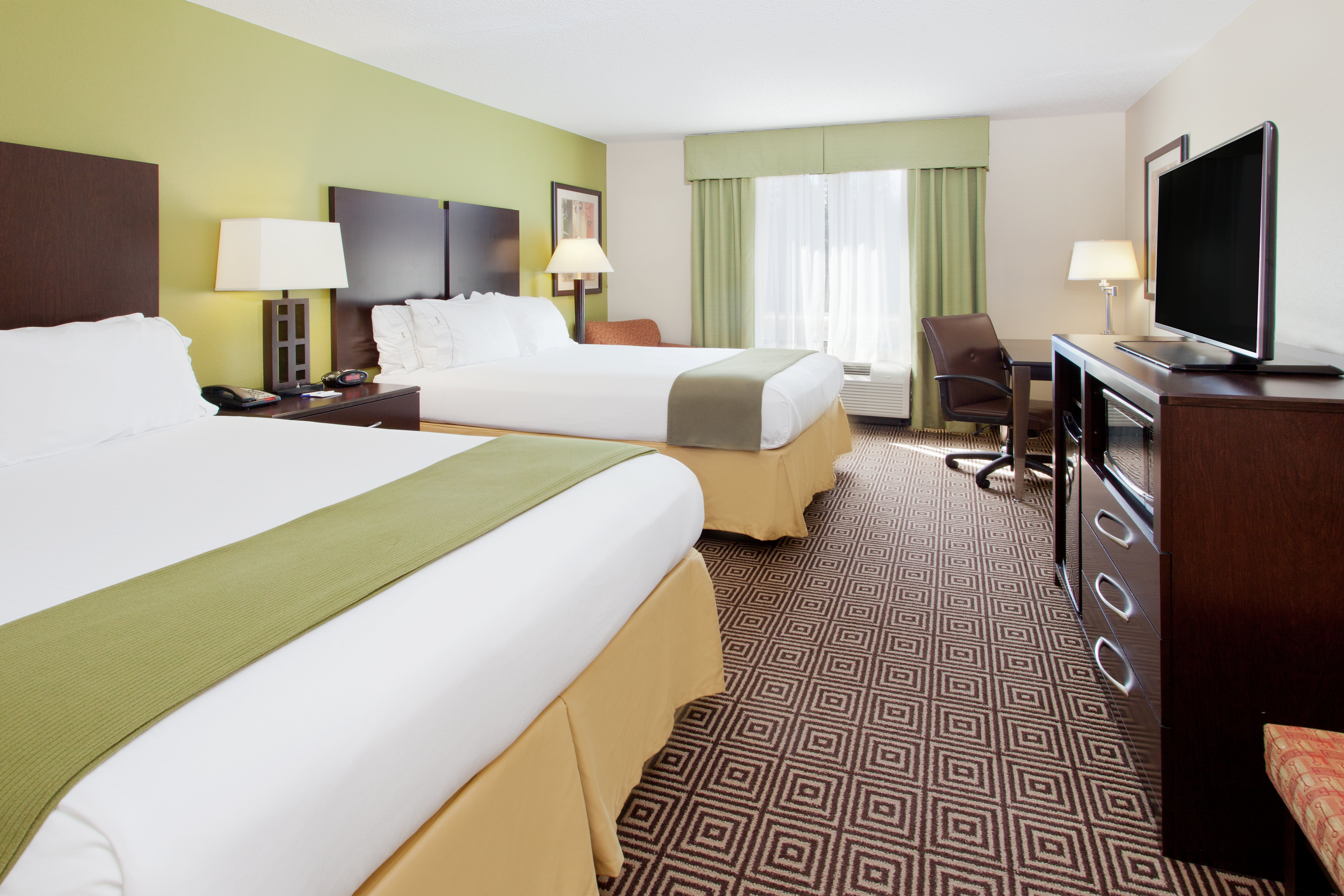 Double Two Queen Beds Non Smoking