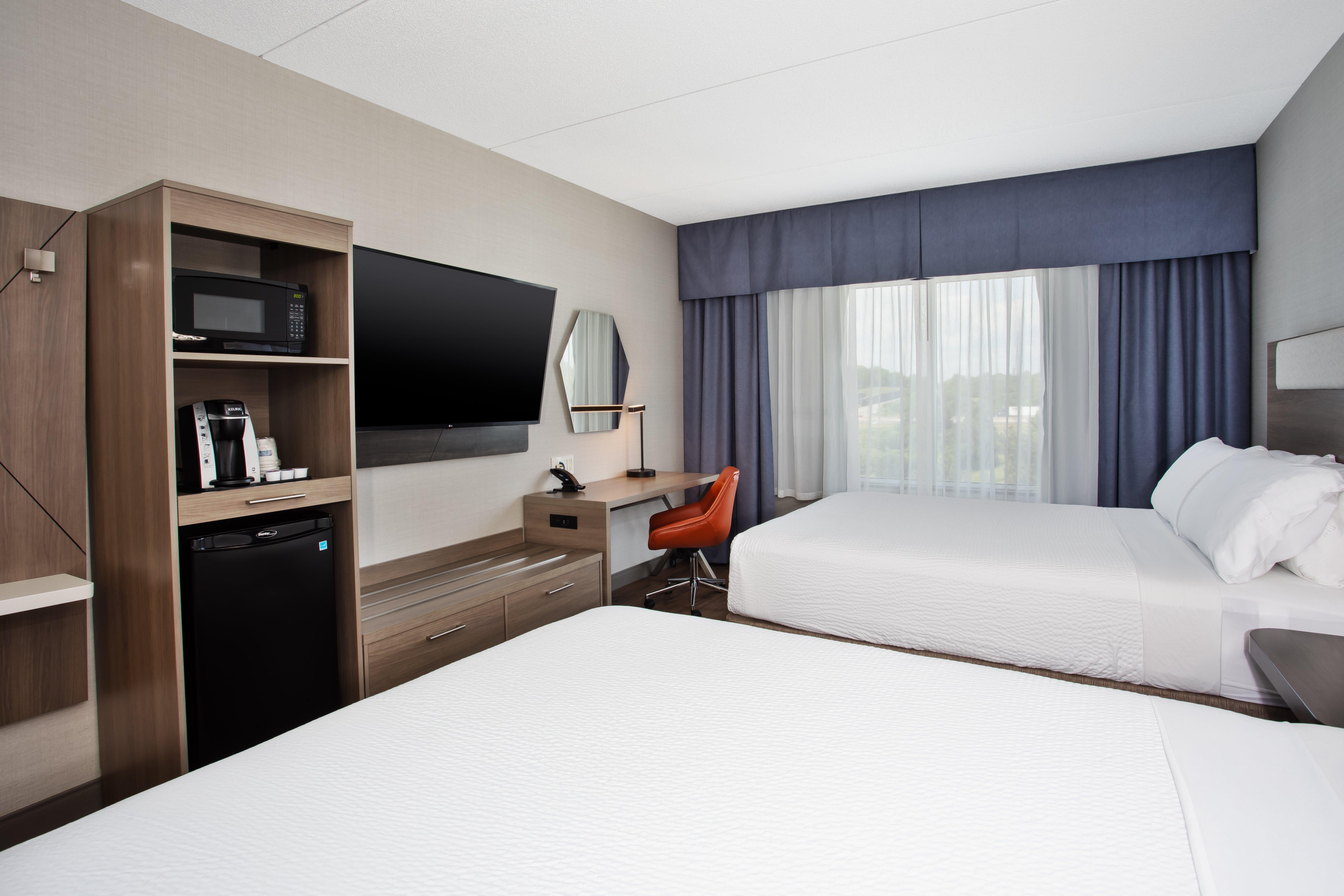 Double Two Queen Beds