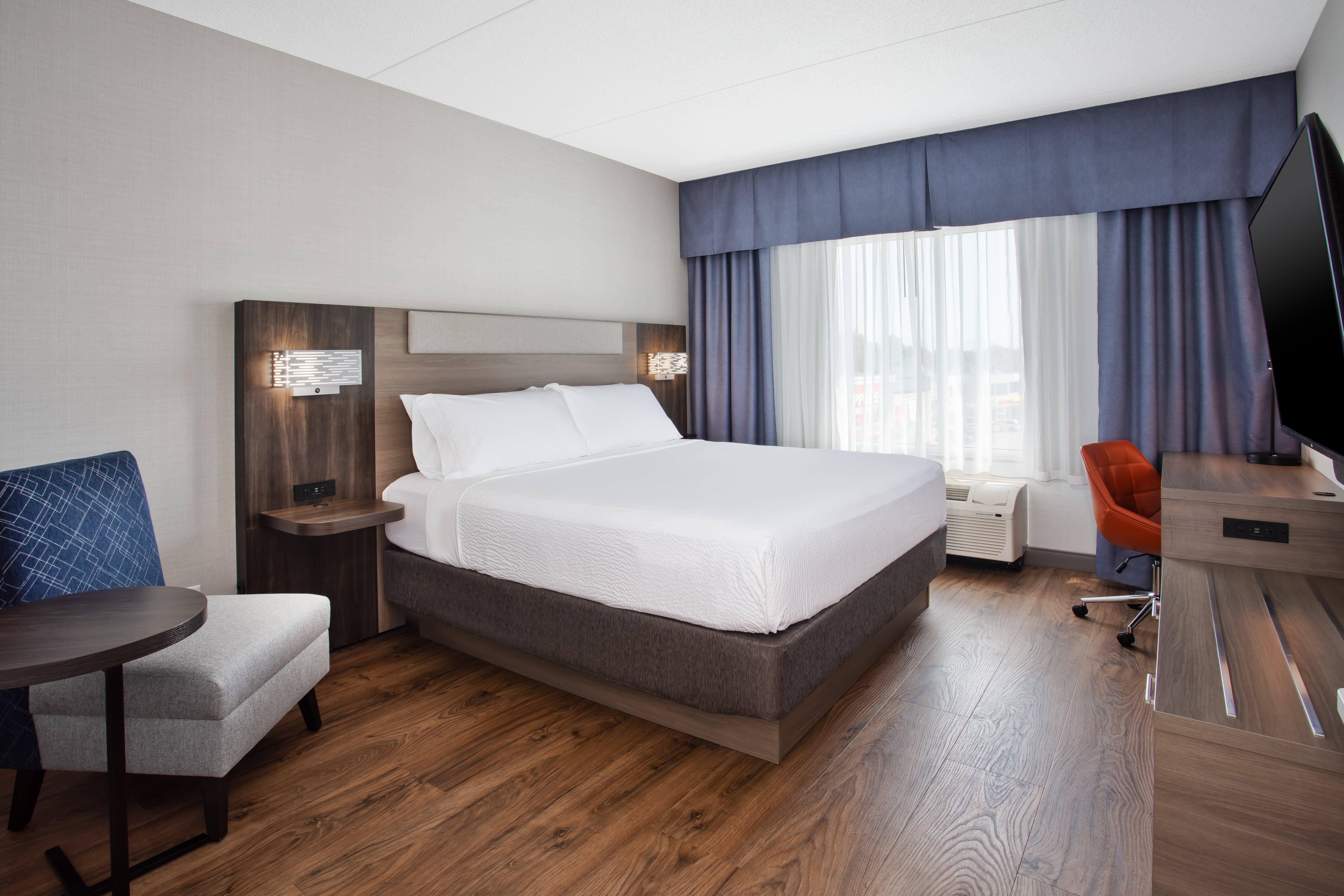 Suite King Bed One Bedroom 