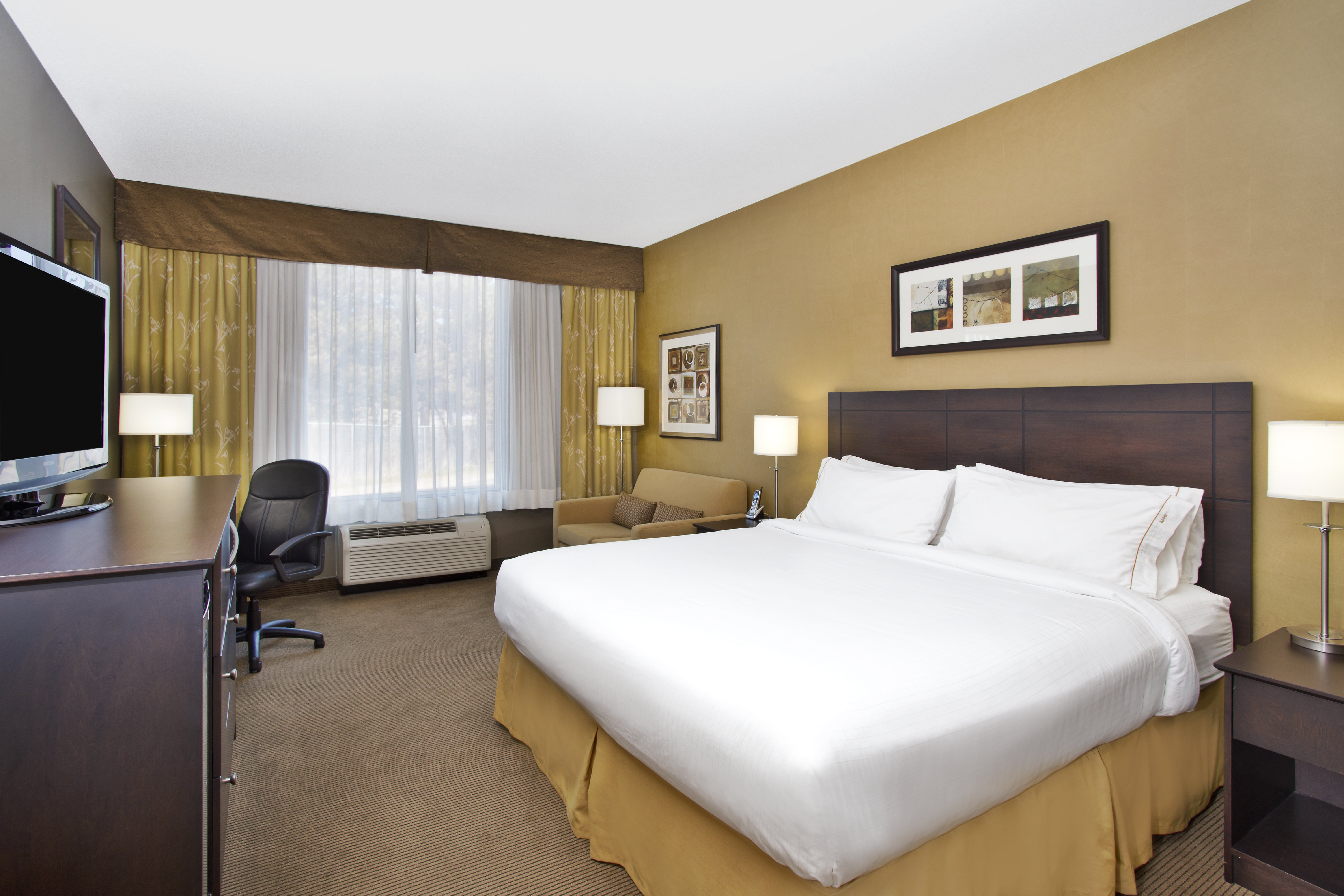 Double King Bed Non Smoking