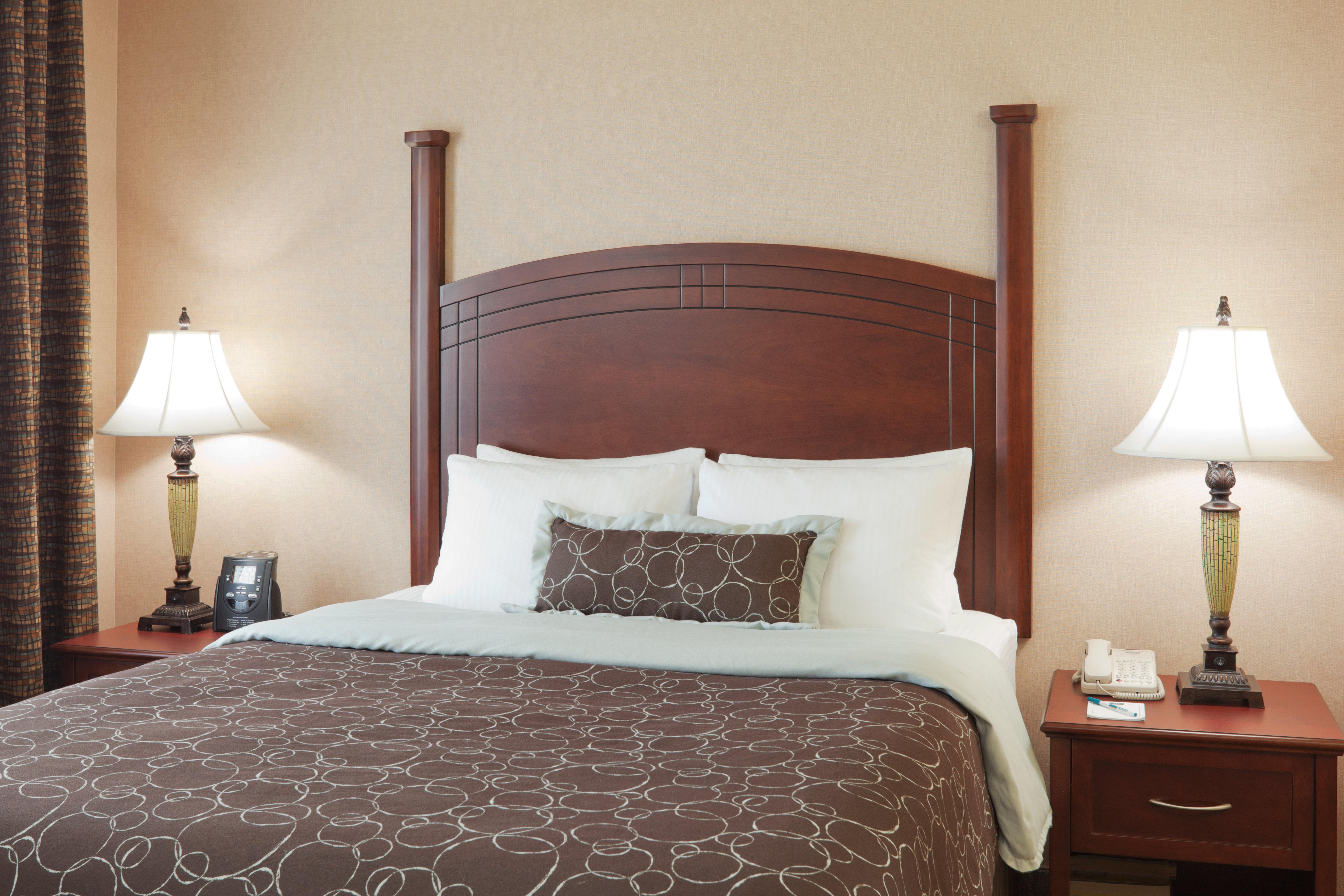 Studio Queen Size Bed