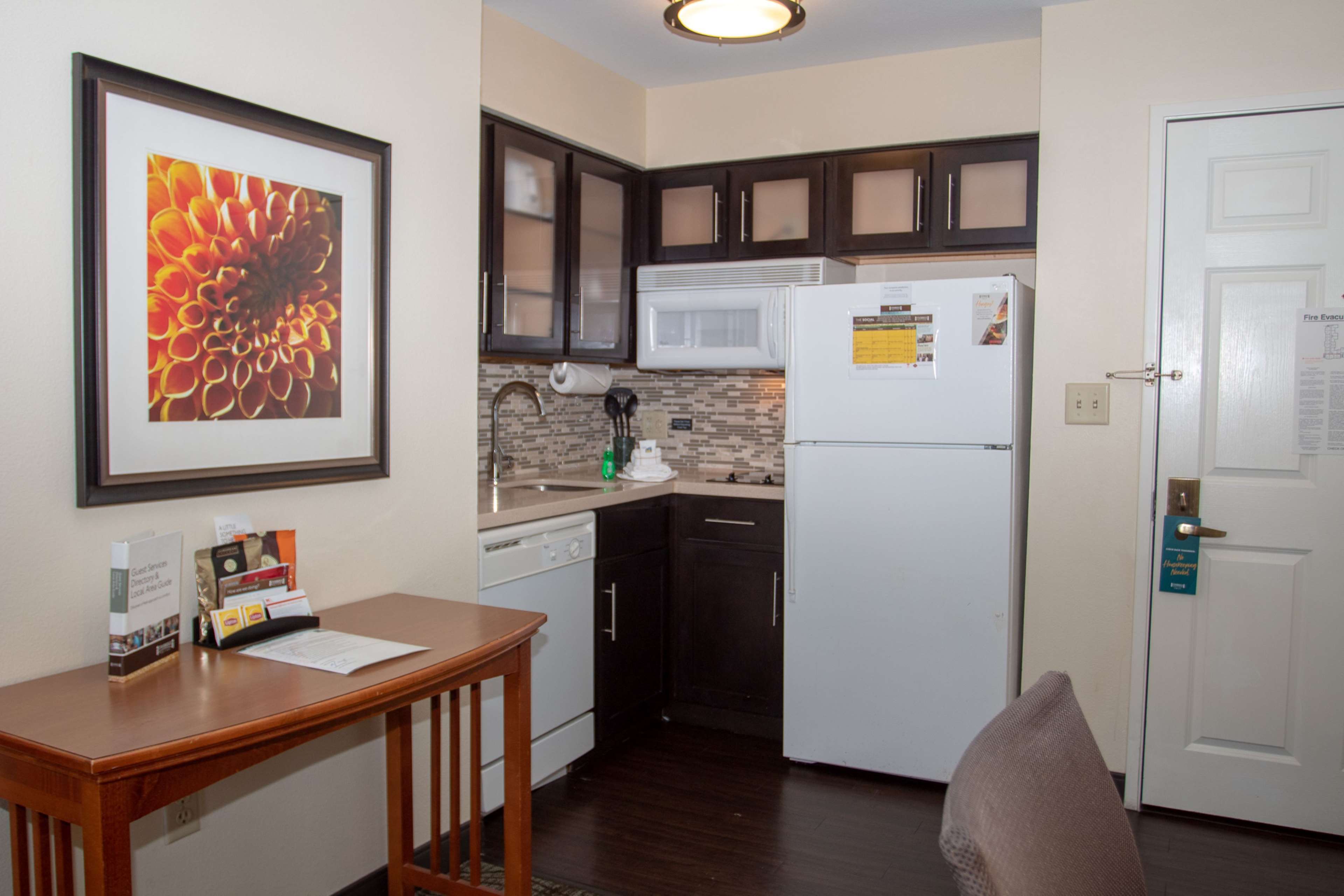 Studio Queen Size Bed