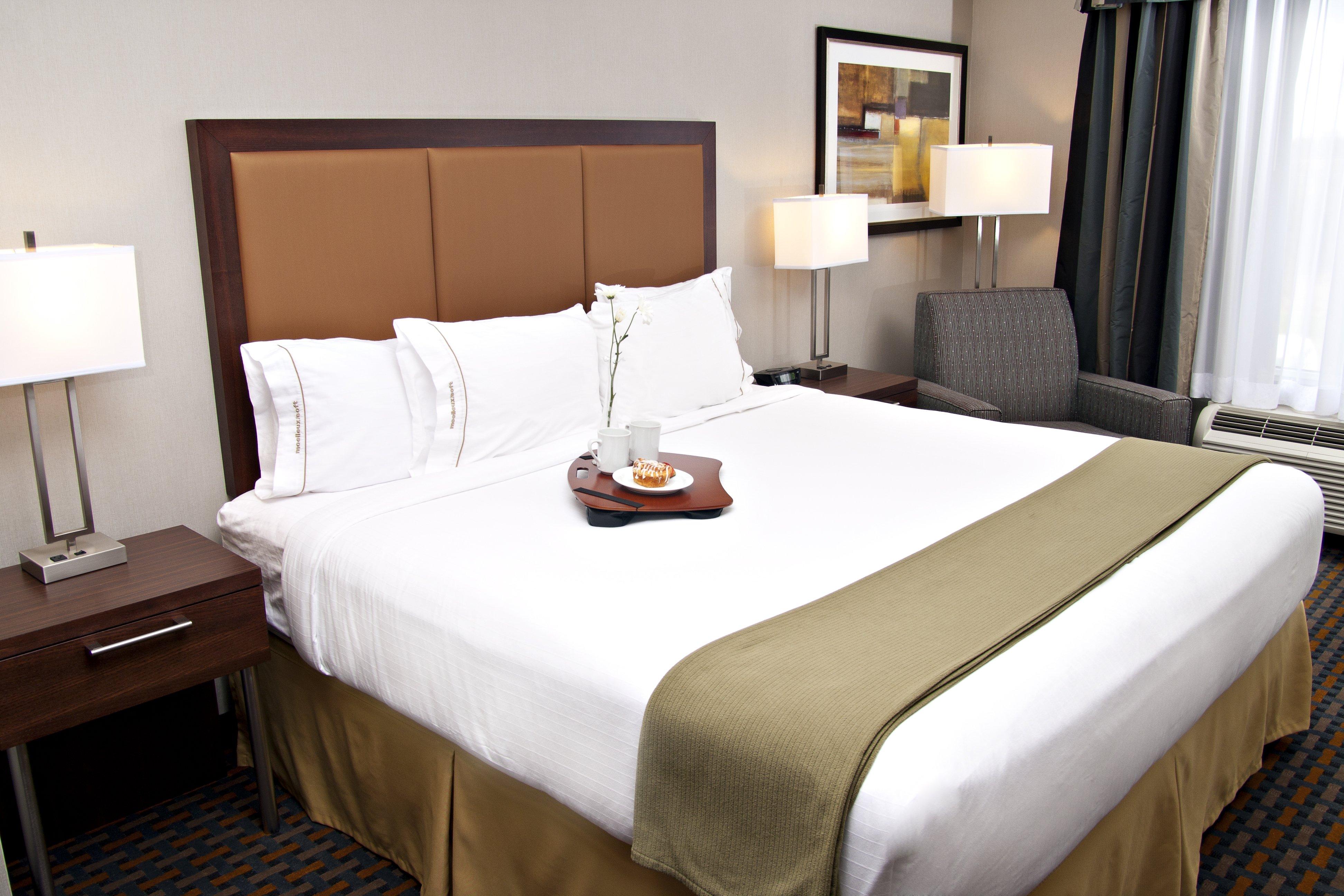 Double King Bed Non Smoking