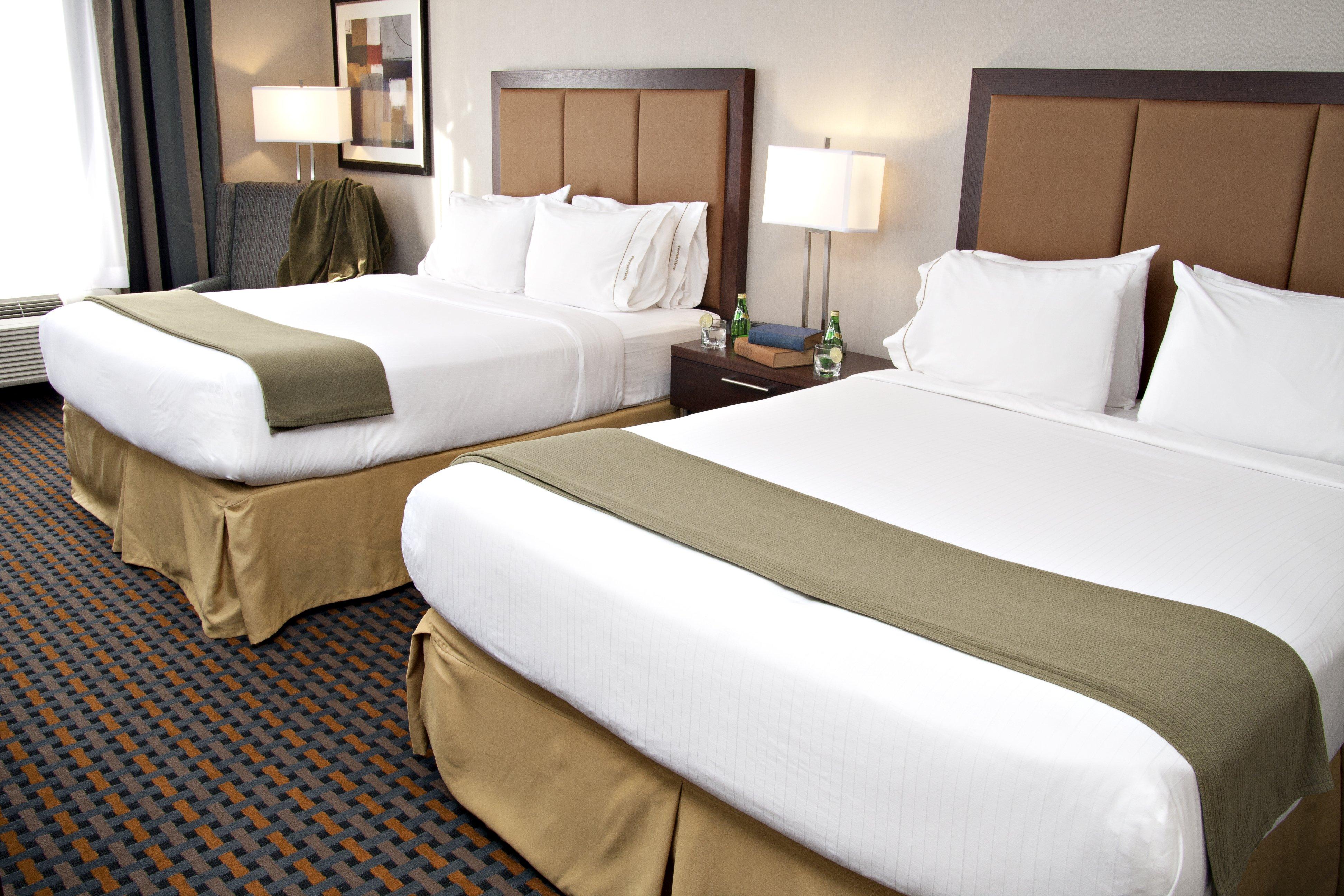 Double Two Queen Beds Non Smoking