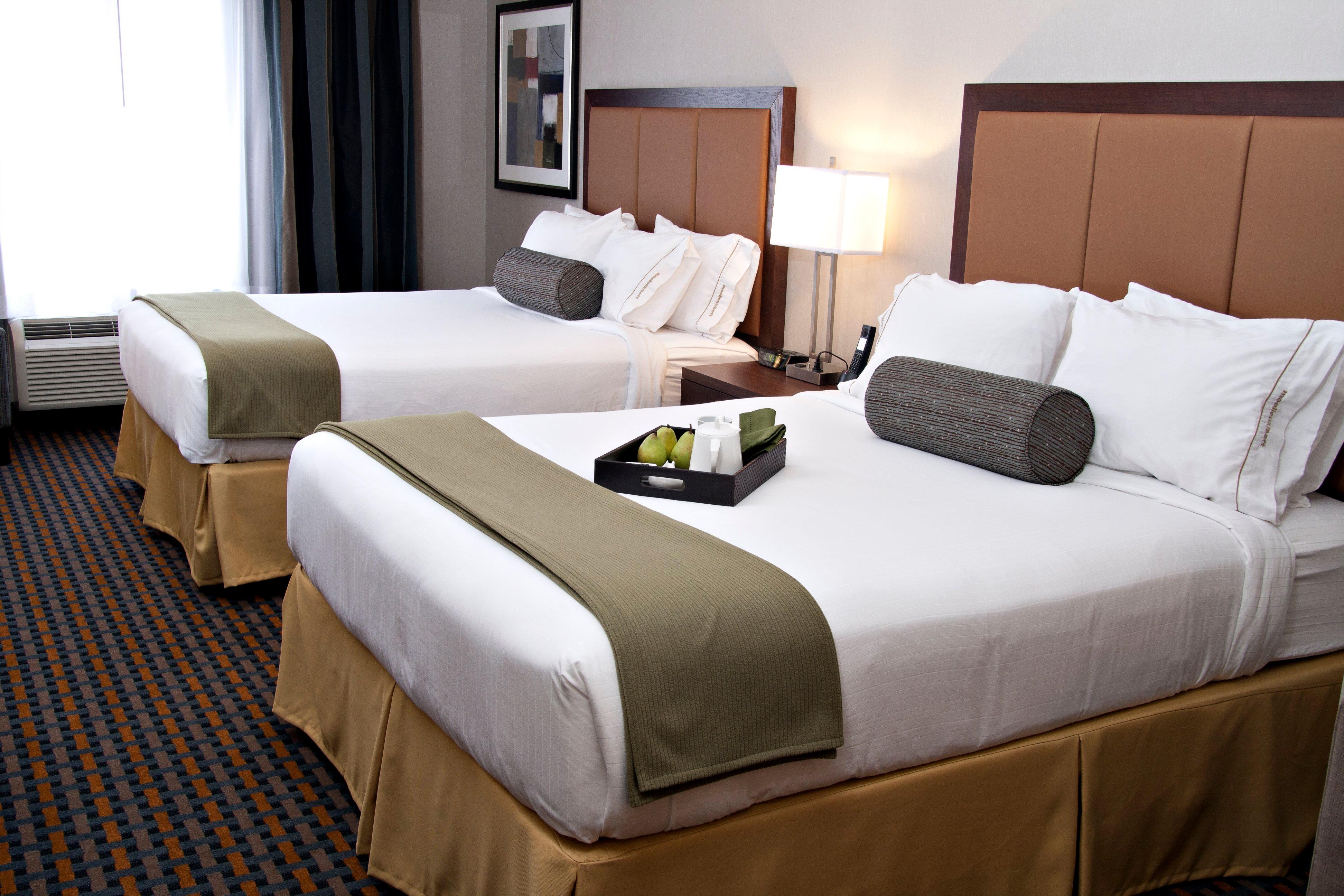 Double Two Queen Beds Non Smoking