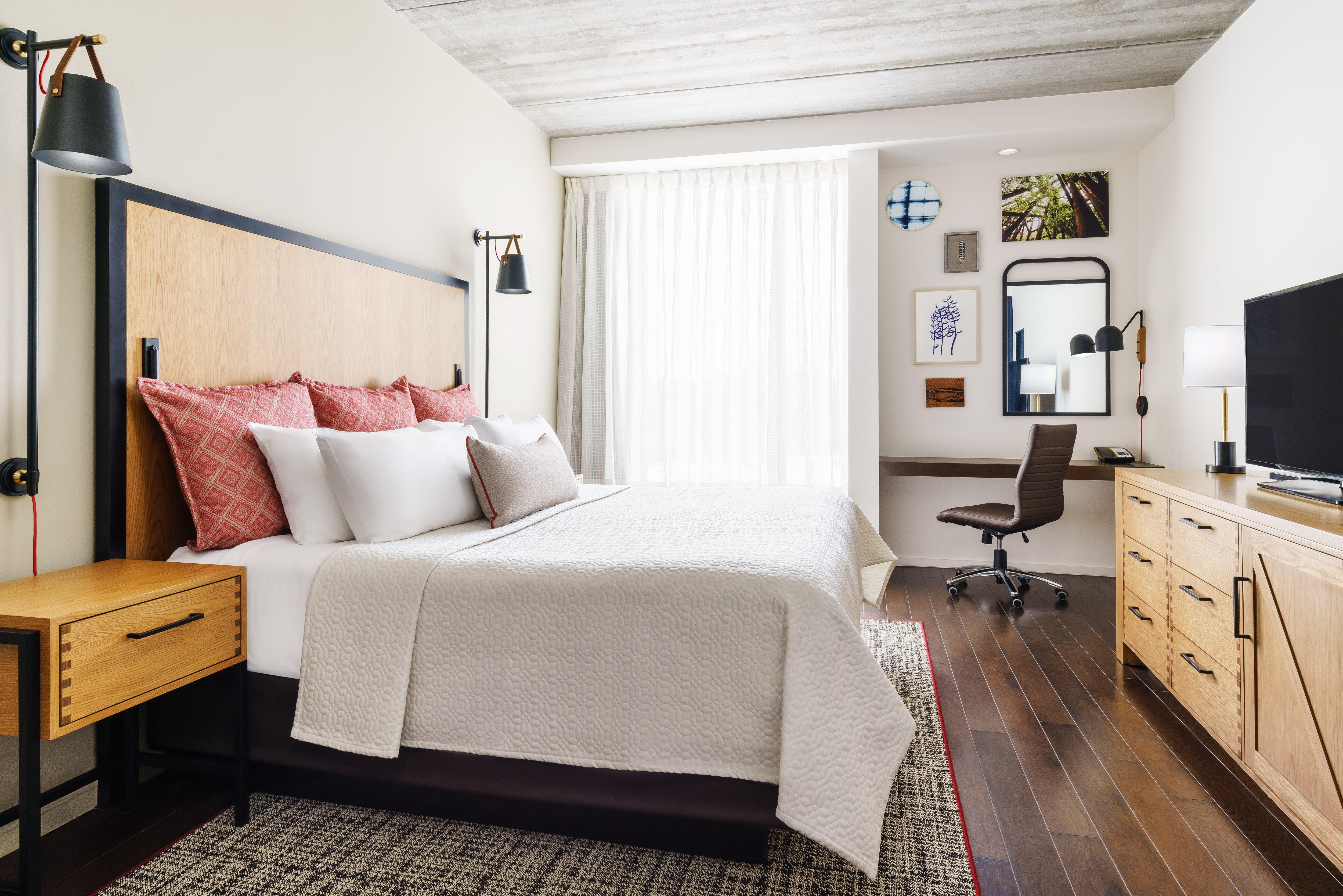 Double King Bed Non Smoking