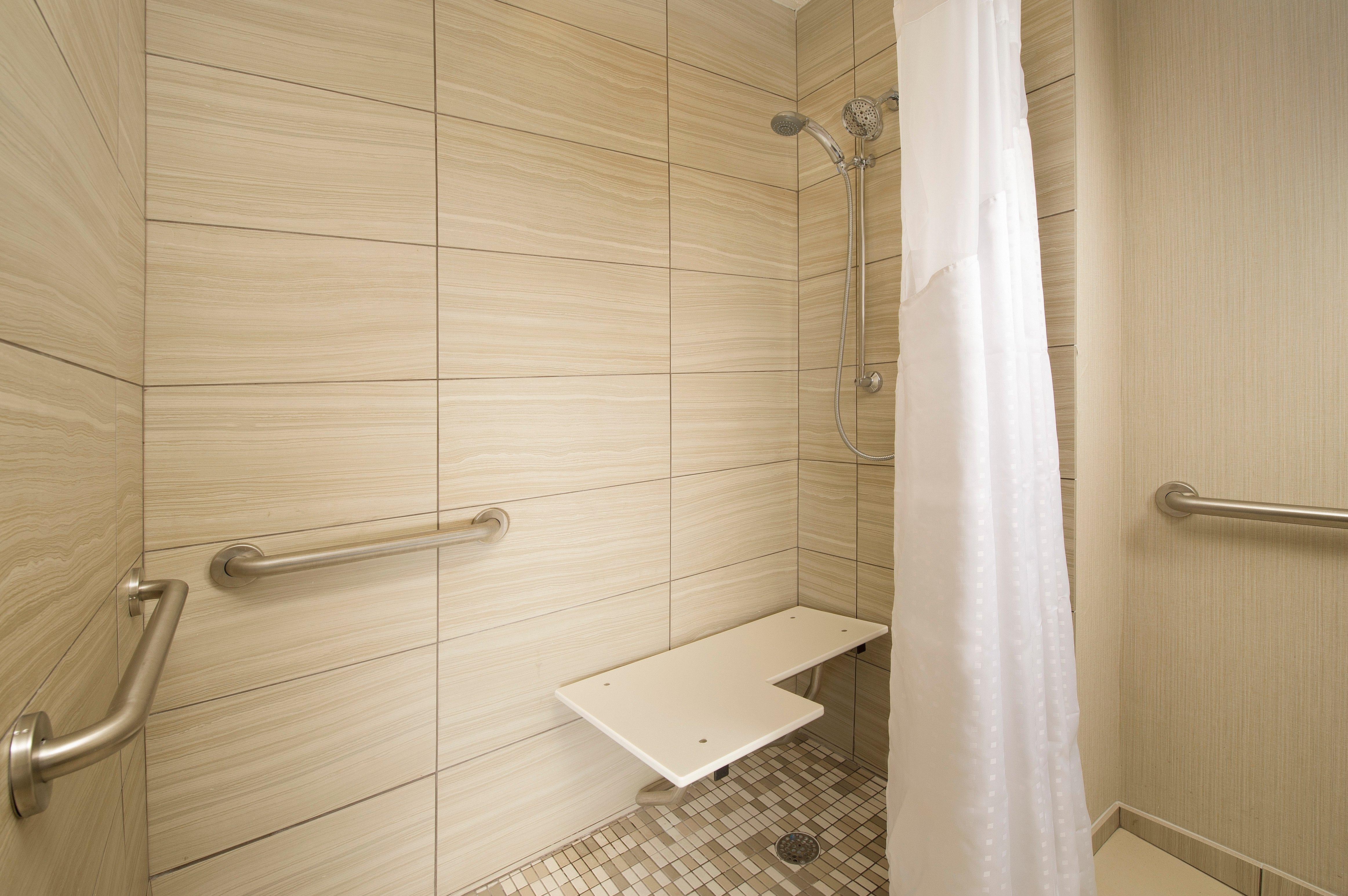 Room Accessible King Size Bed