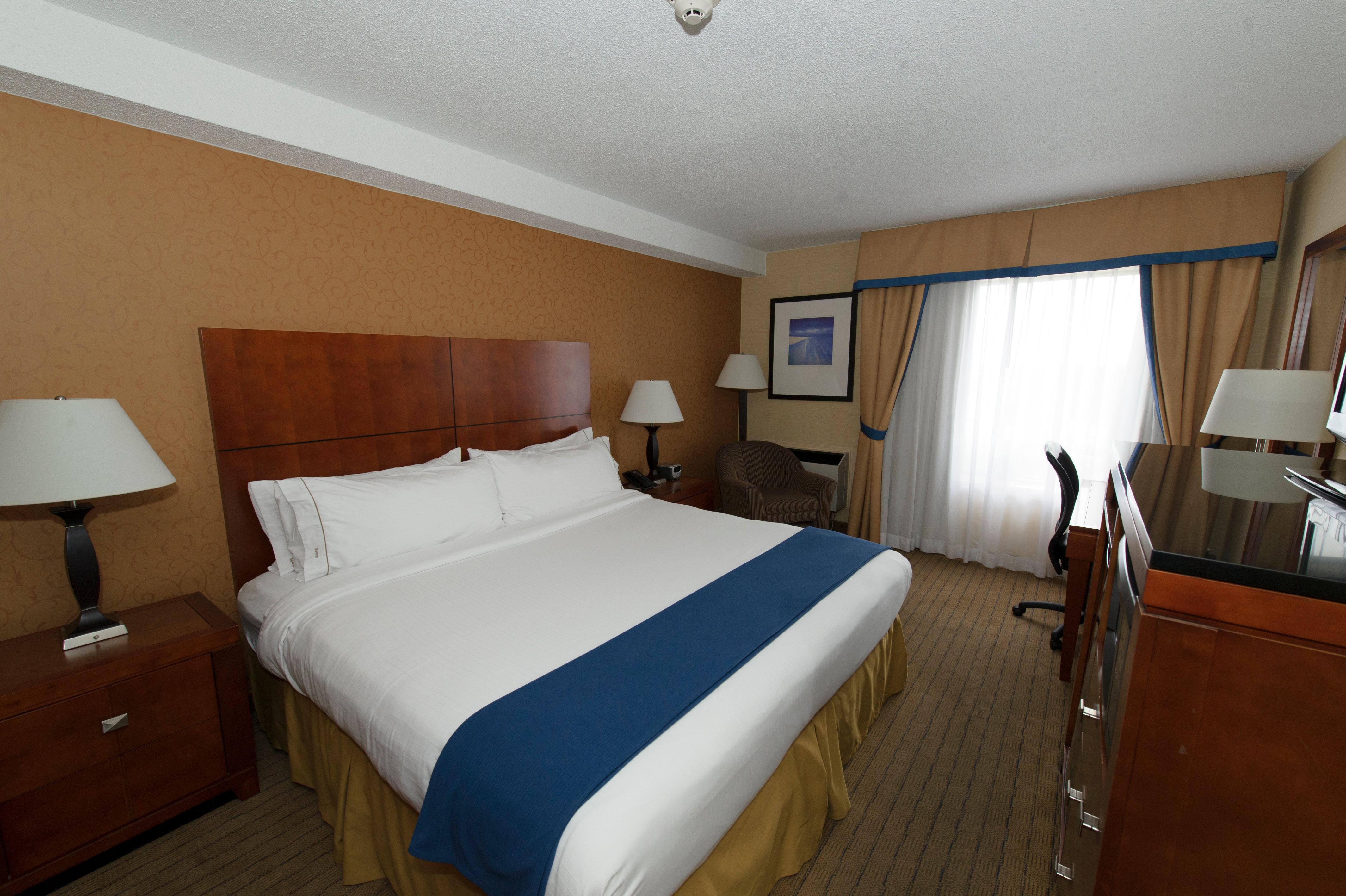 Double King Bed Non Smoking