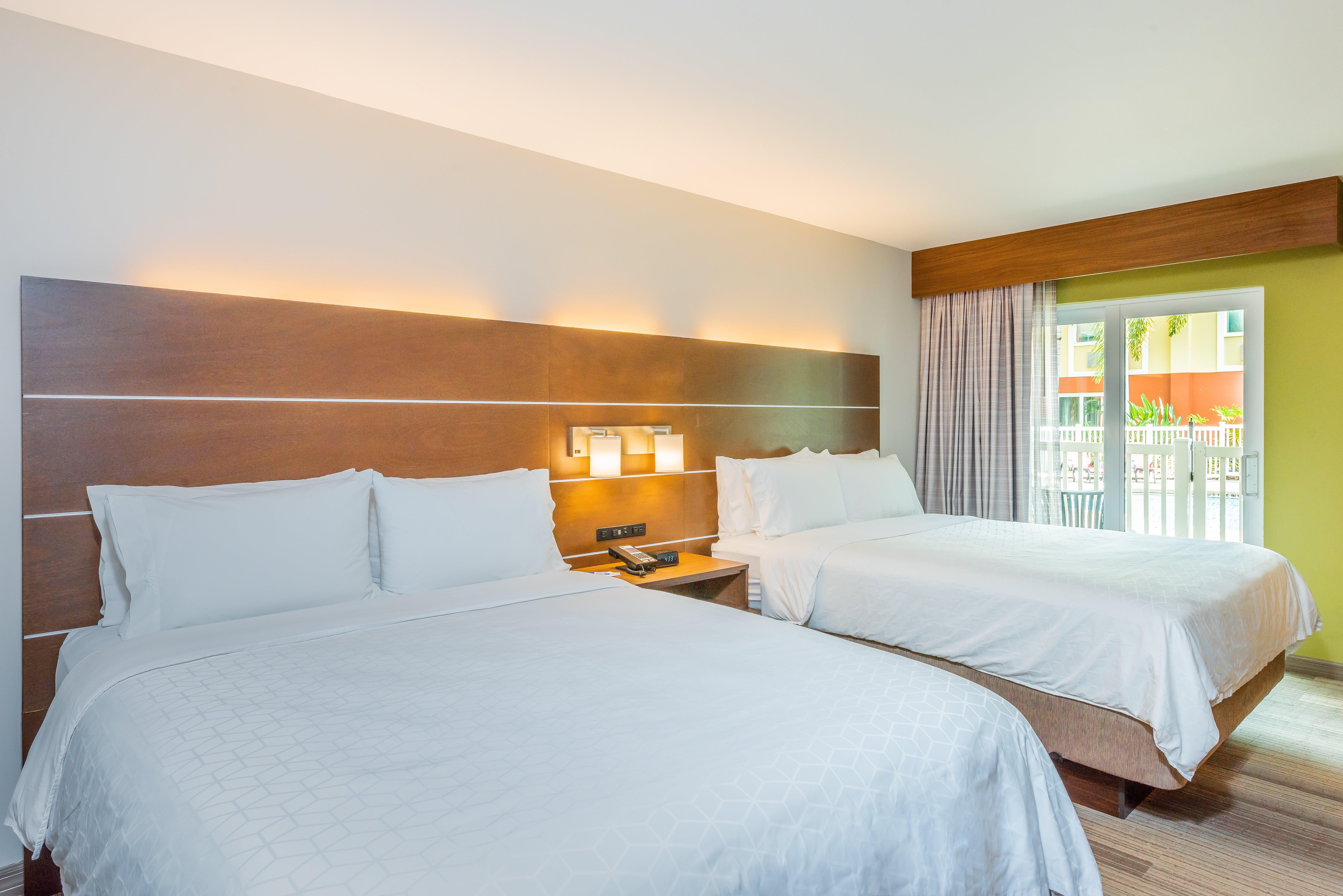 Quadruple Two Queen Beds