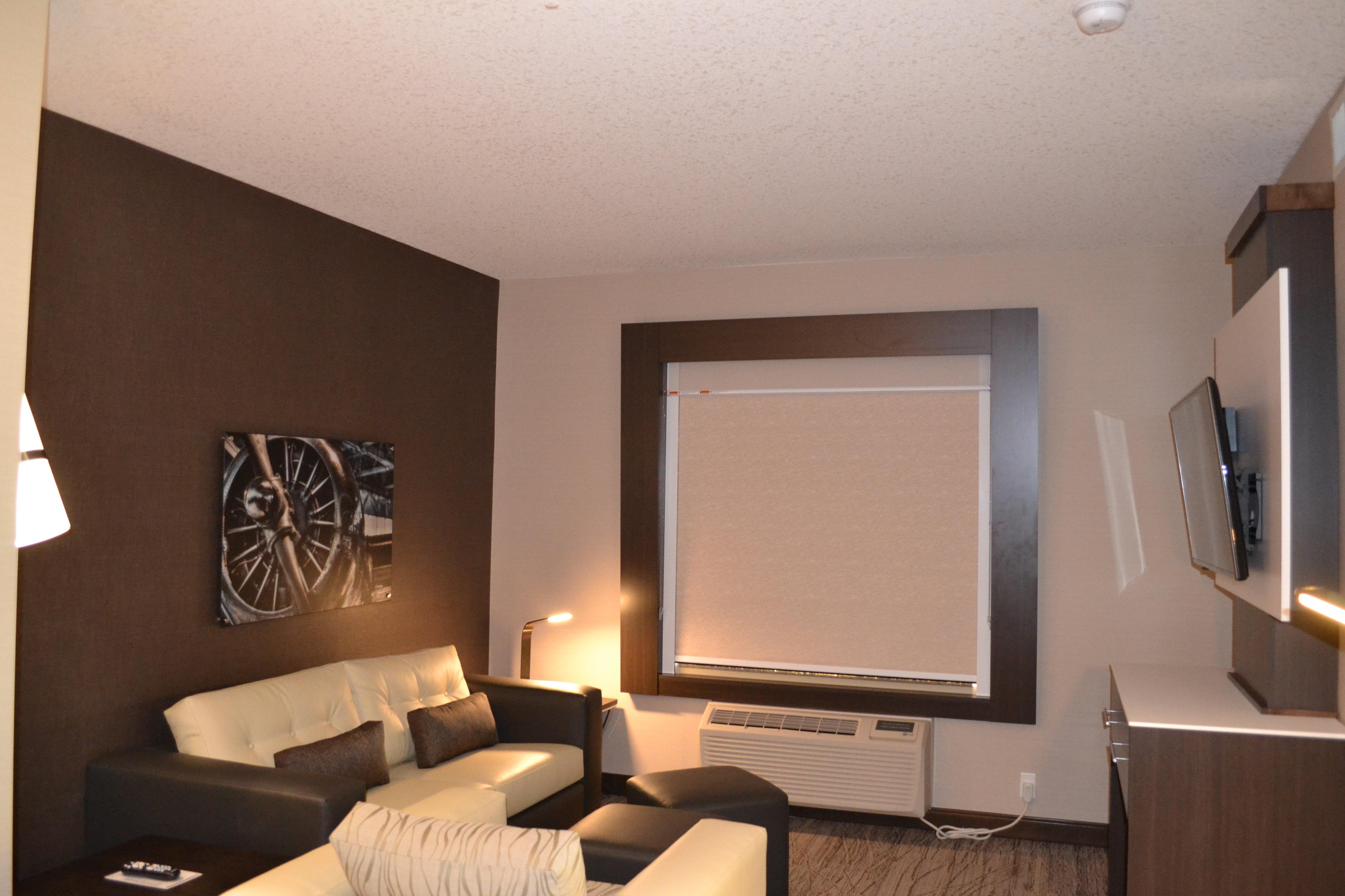 Suite Two Queen Beds