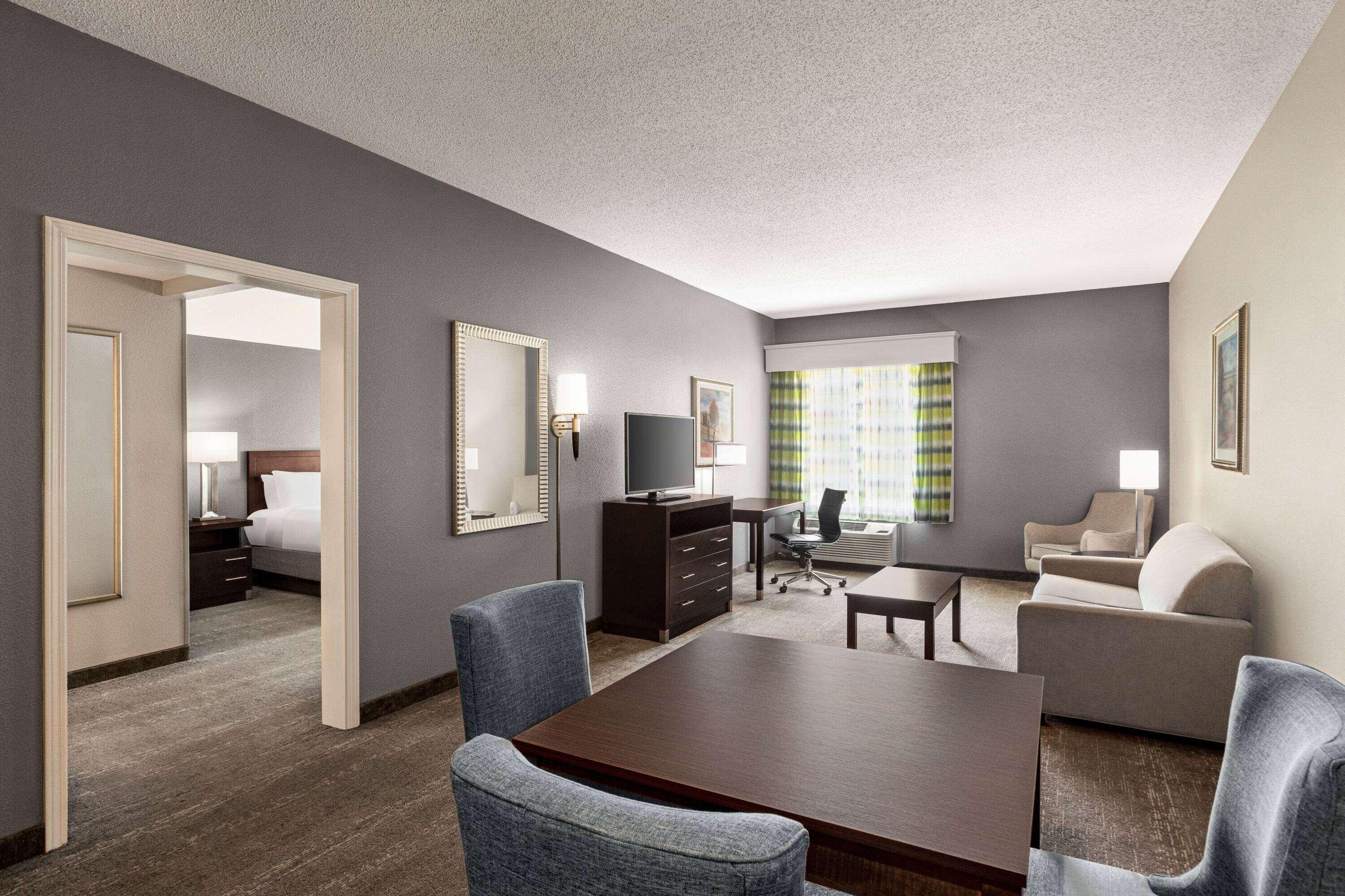 Studio King Size Bed