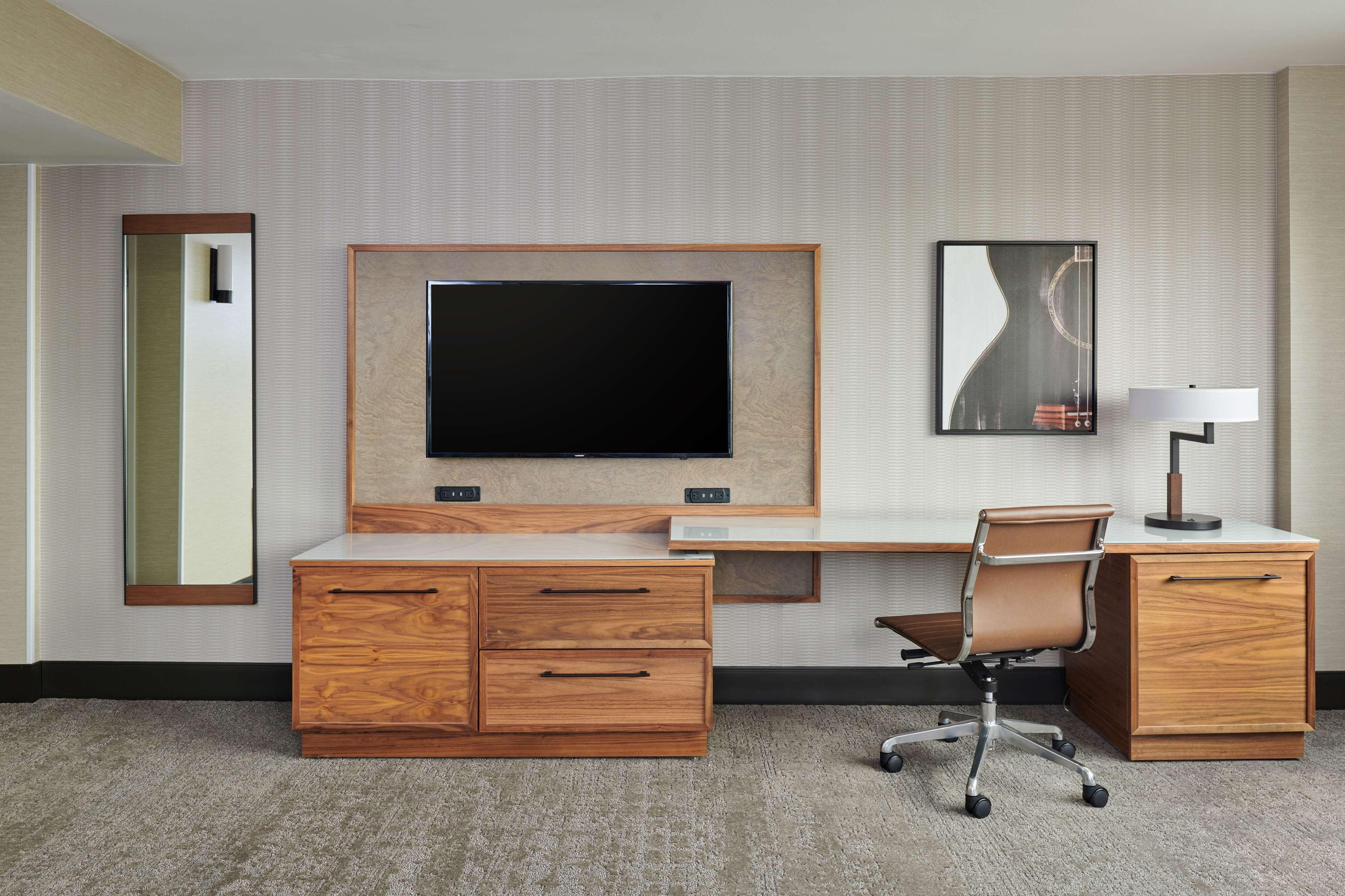 Suite with Kitchenette