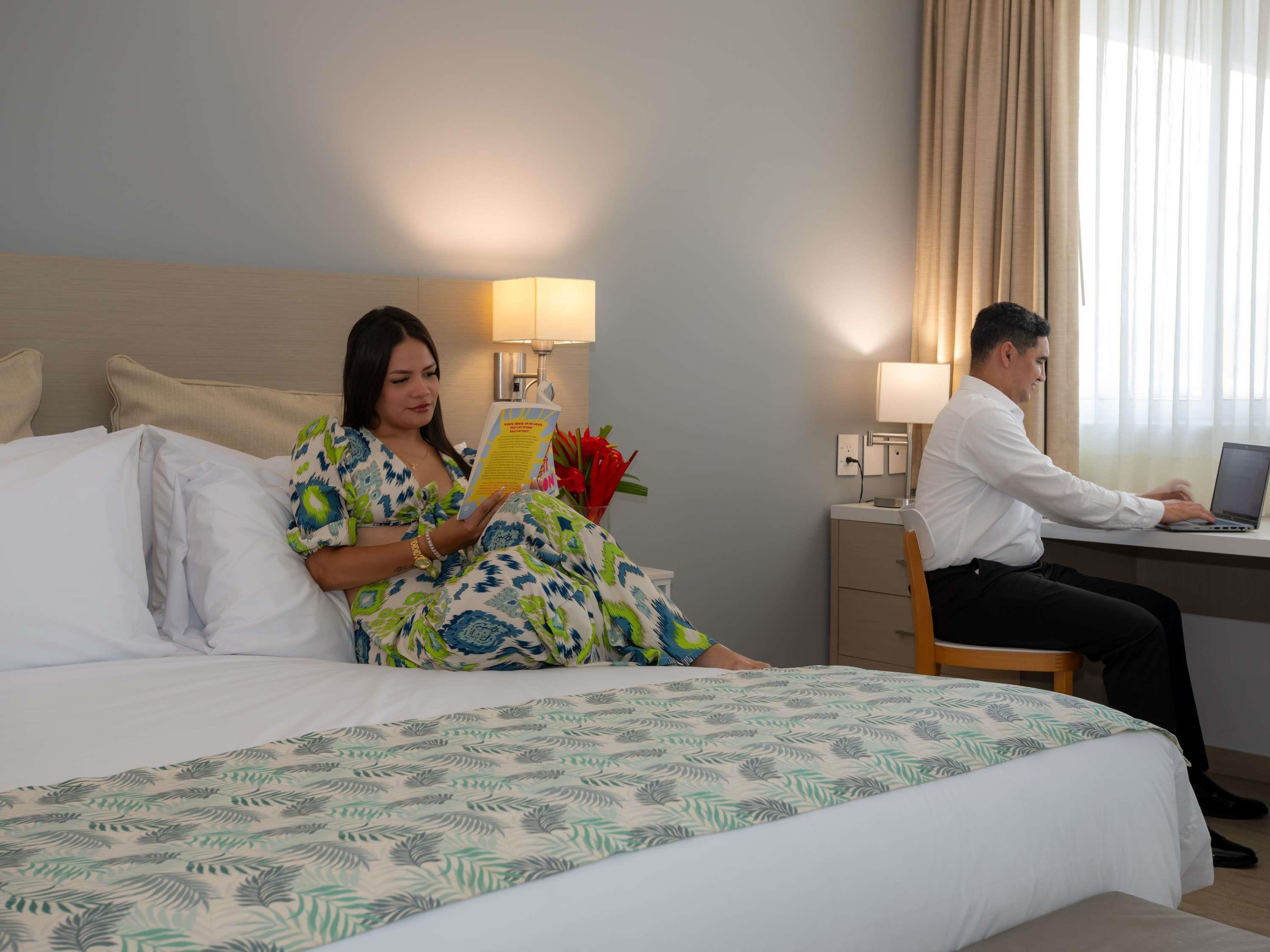 Double Deluxe Queen Bed