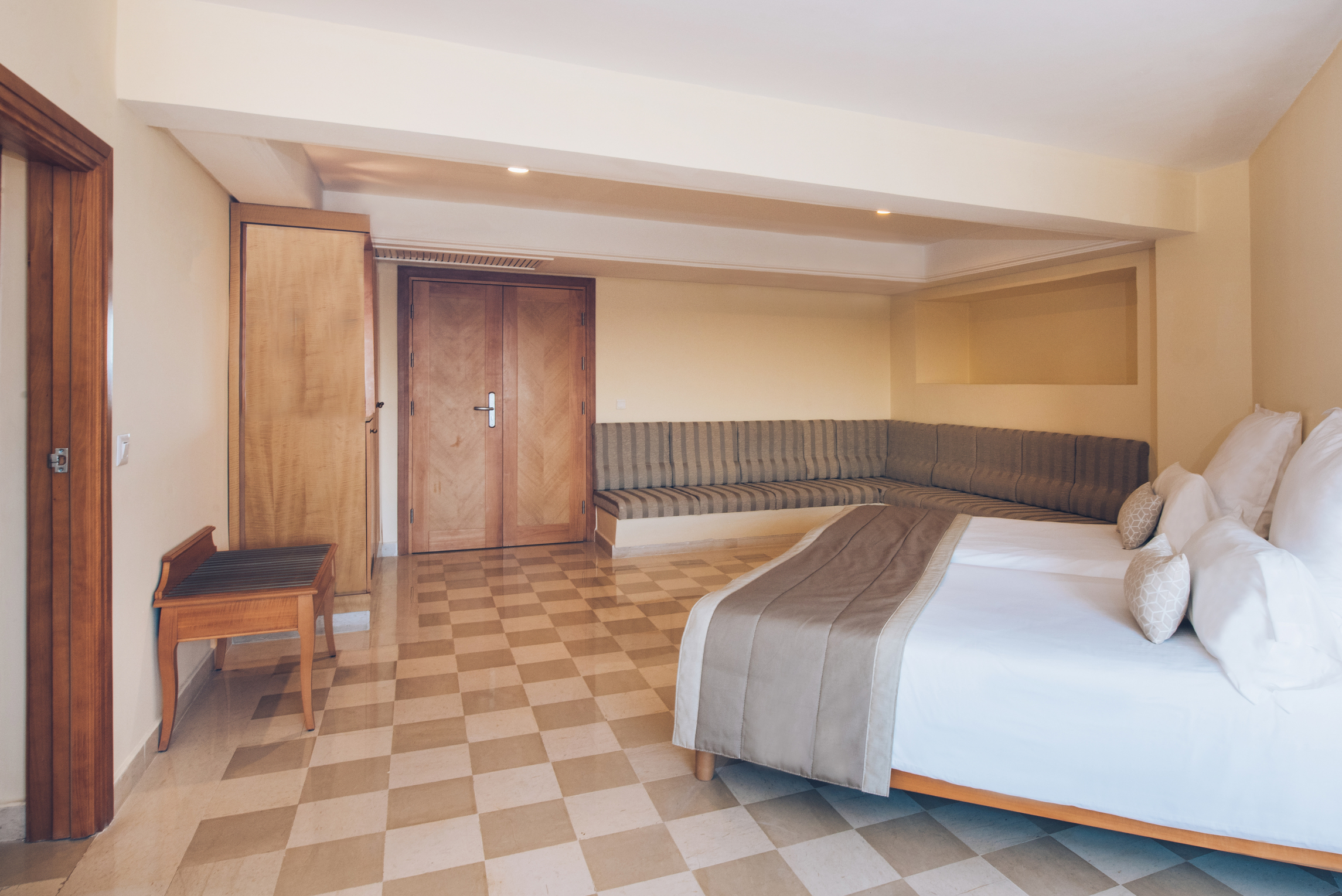 Family Room Garden View