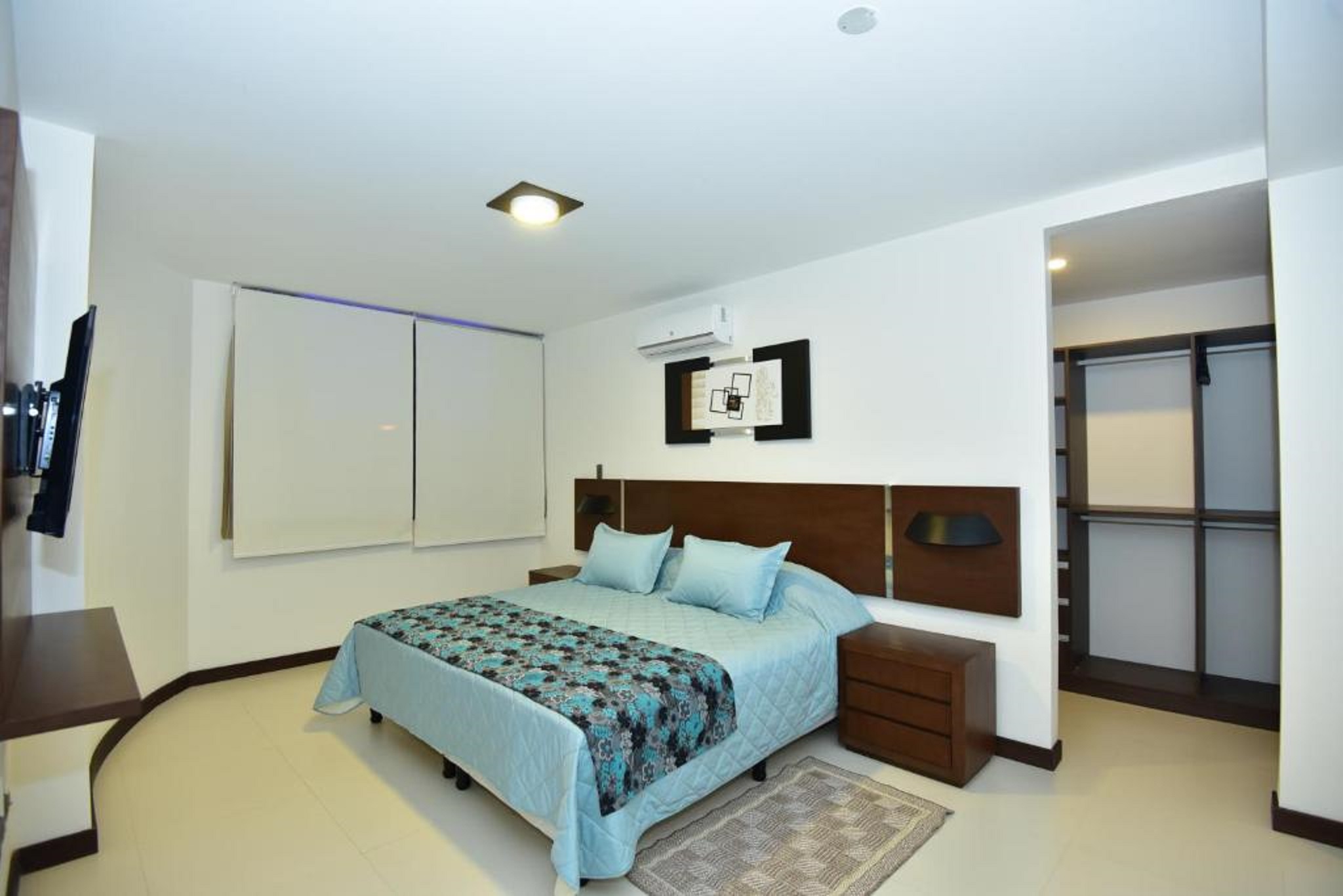 Family Room Capacity 4