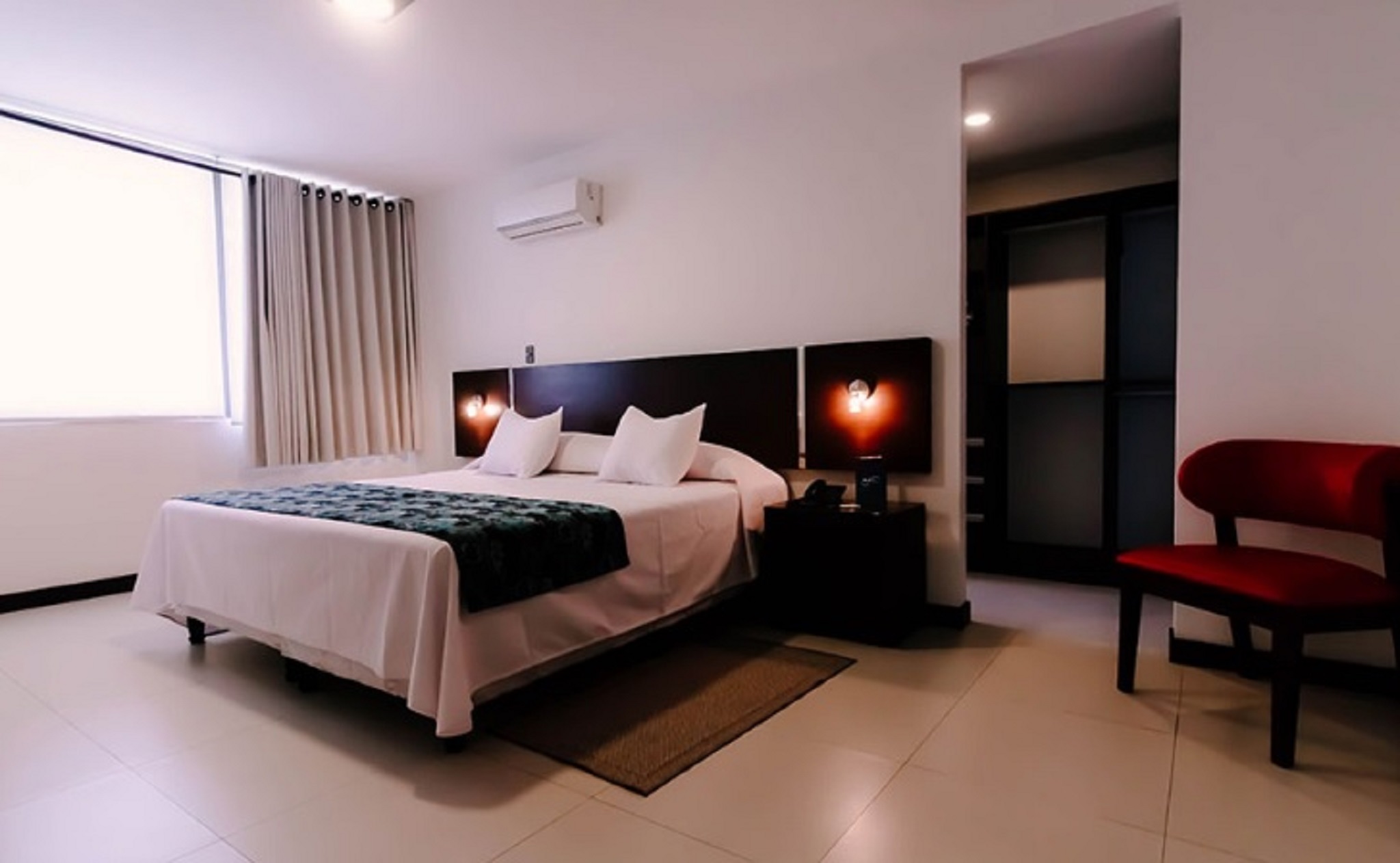 Family Room Capacity 4