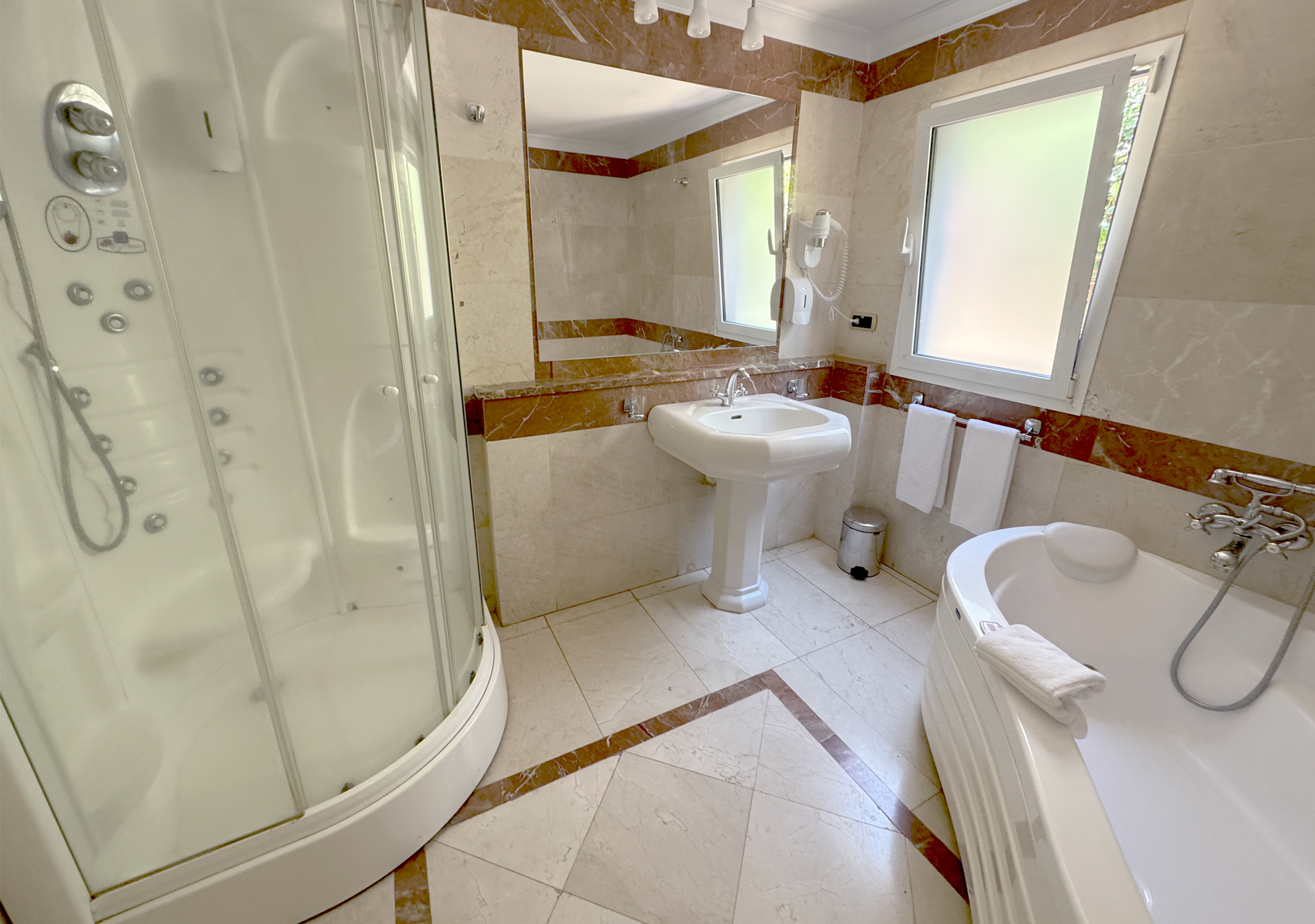 Apartment Luxury Two Bedrooms