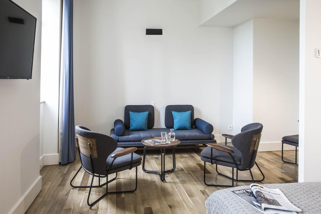 Suite Two Bedrooms One Bathroom