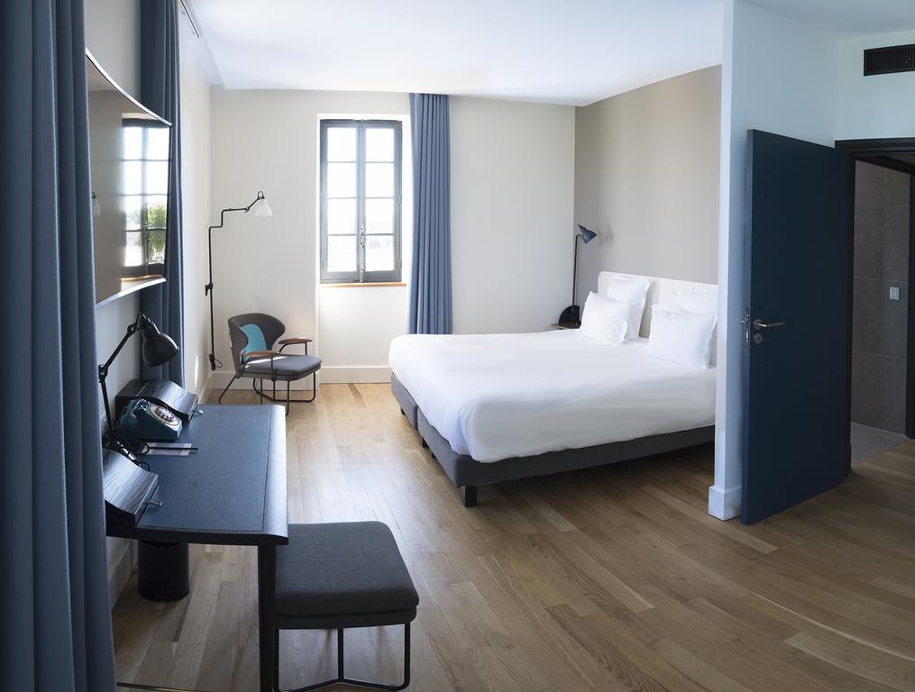 Suite Two Bedrooms One Bathroom