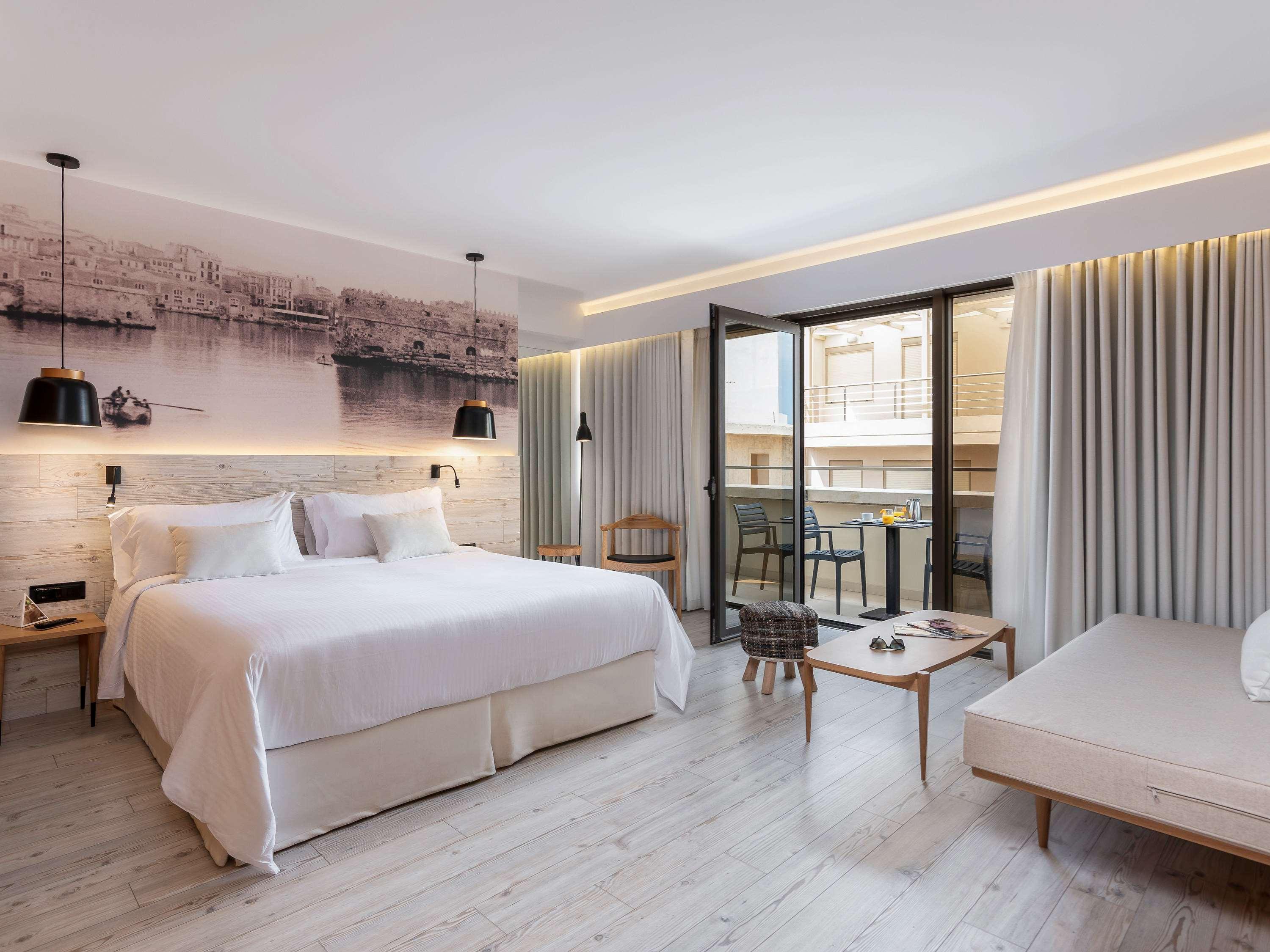 Double or Twin Deluxe Sea View