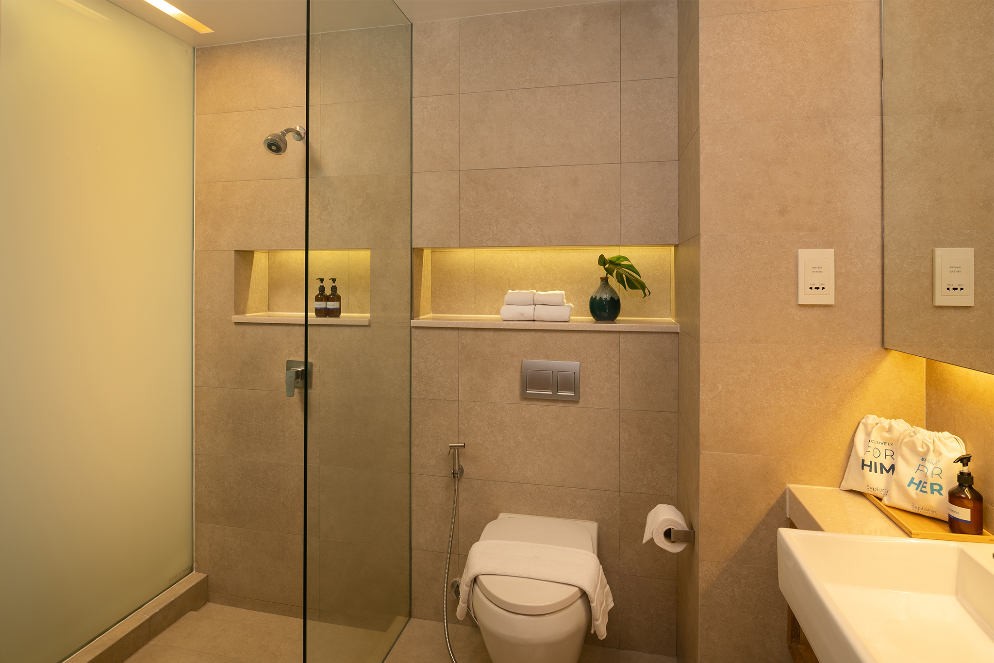 Double or Twin Deluxe with Private Pool