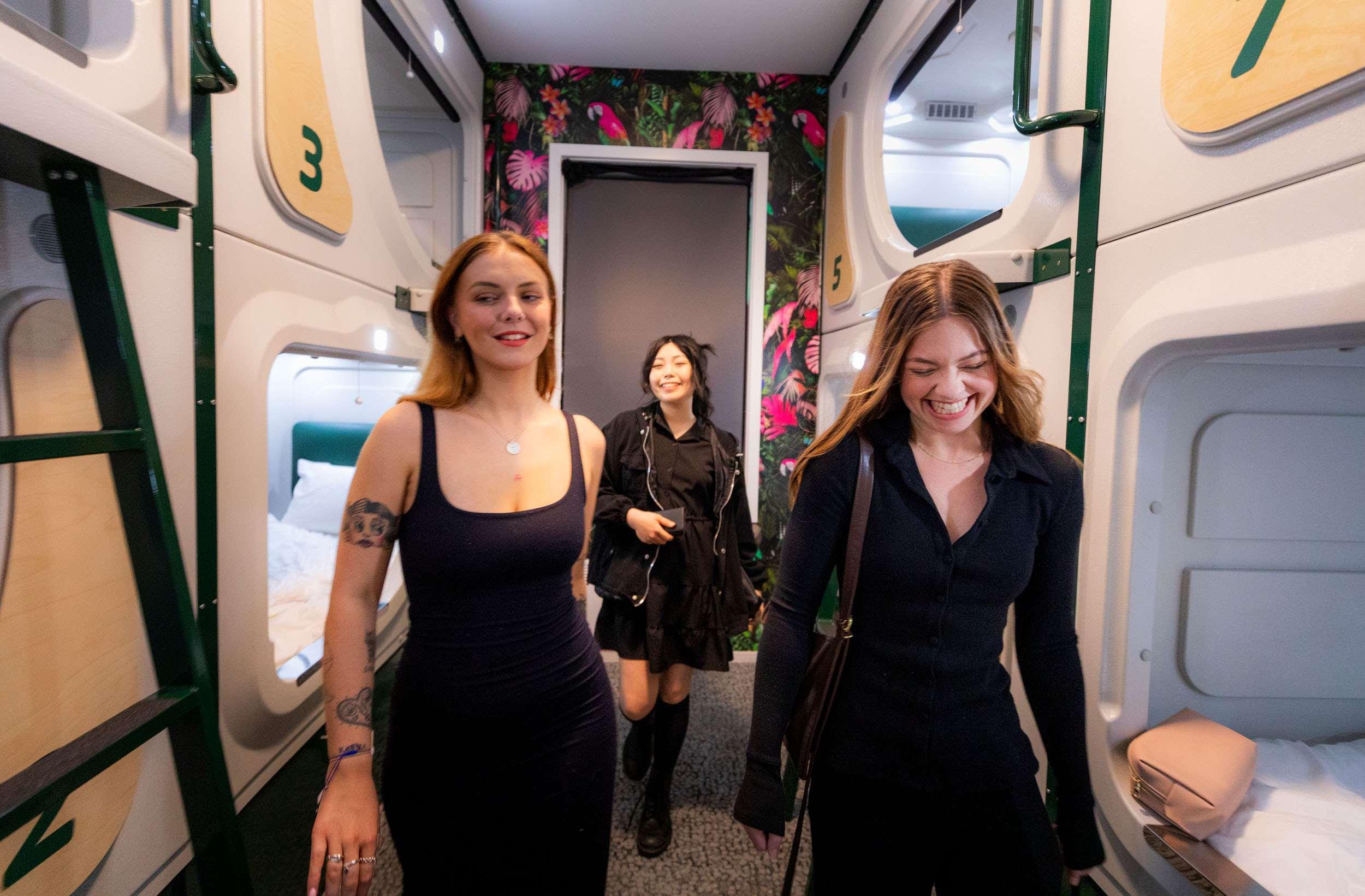 Bed in Dormitory Capacity 8 with Shared Bathroom