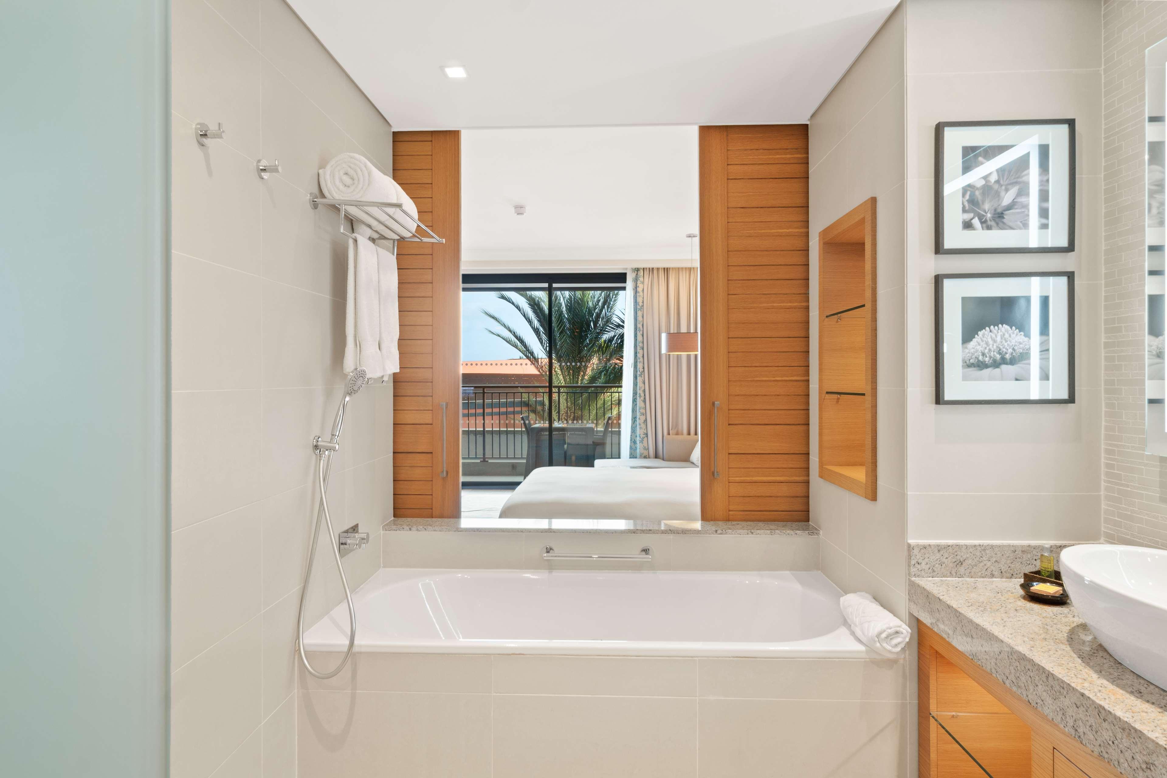 Family Room Connecting Room