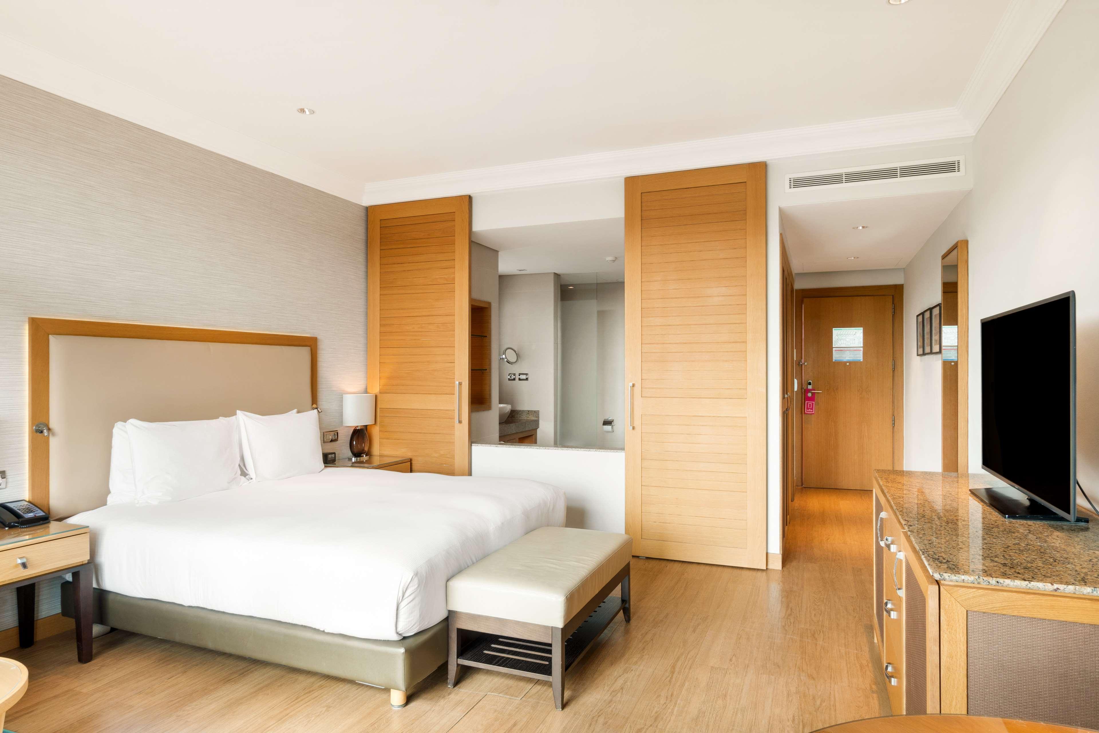 Double Superior King Bed