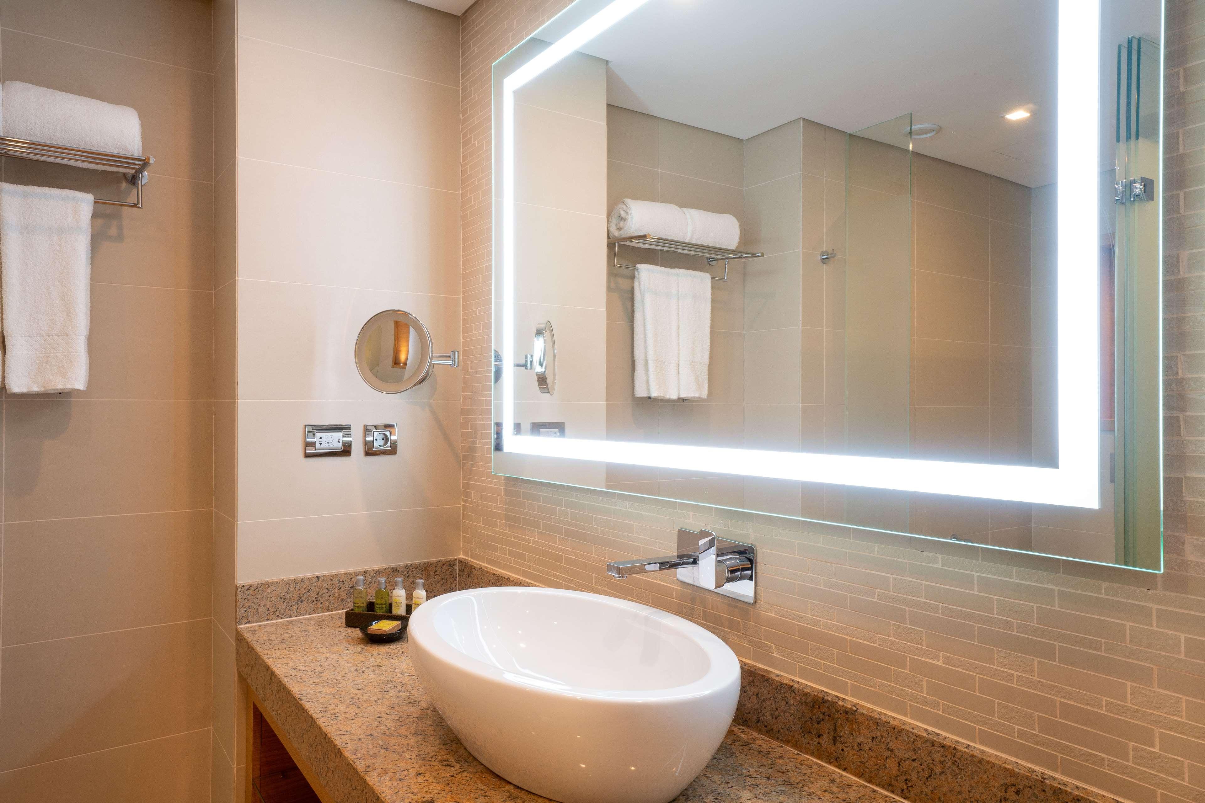 Suite Connecting Room