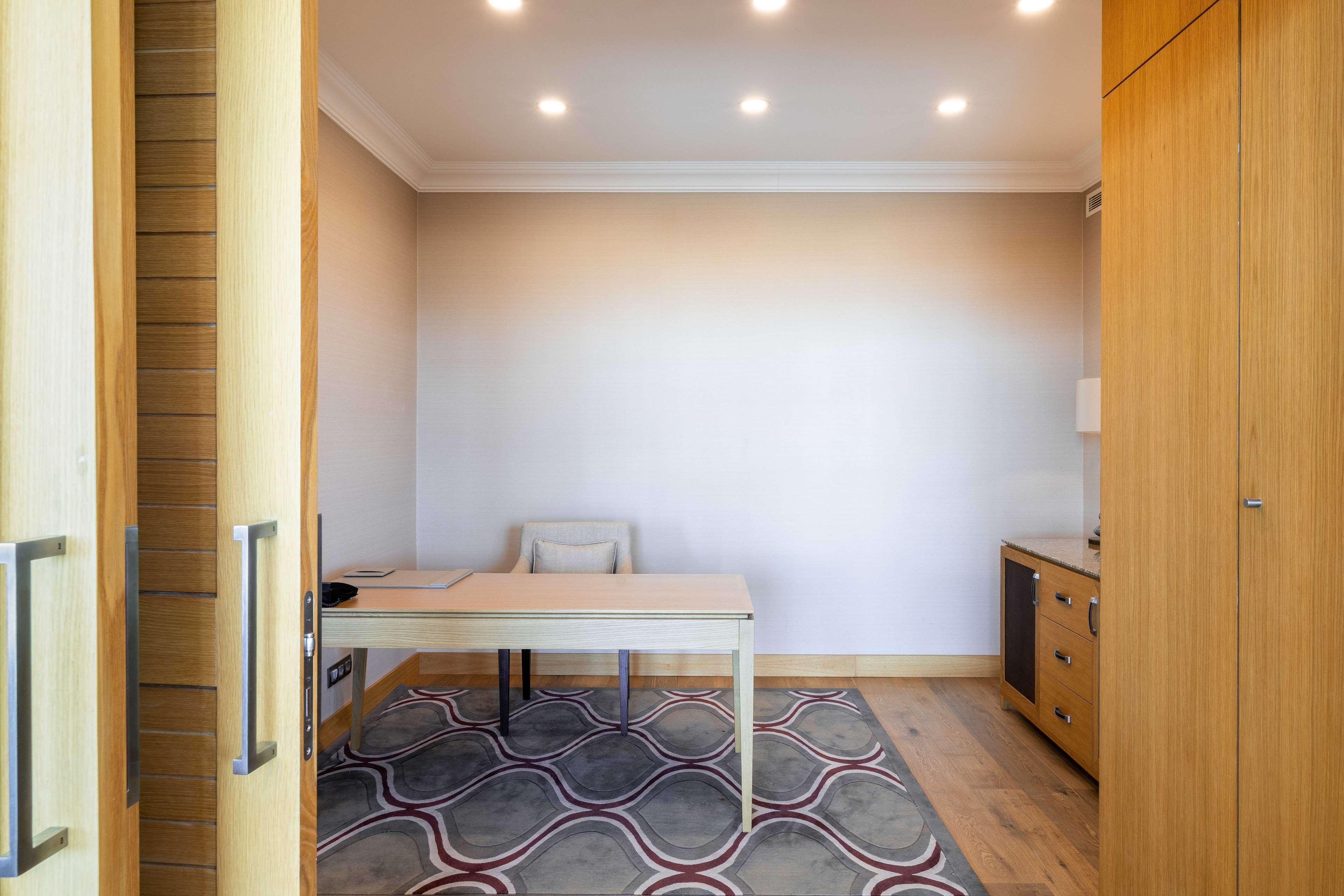 Suite Presidential with Views