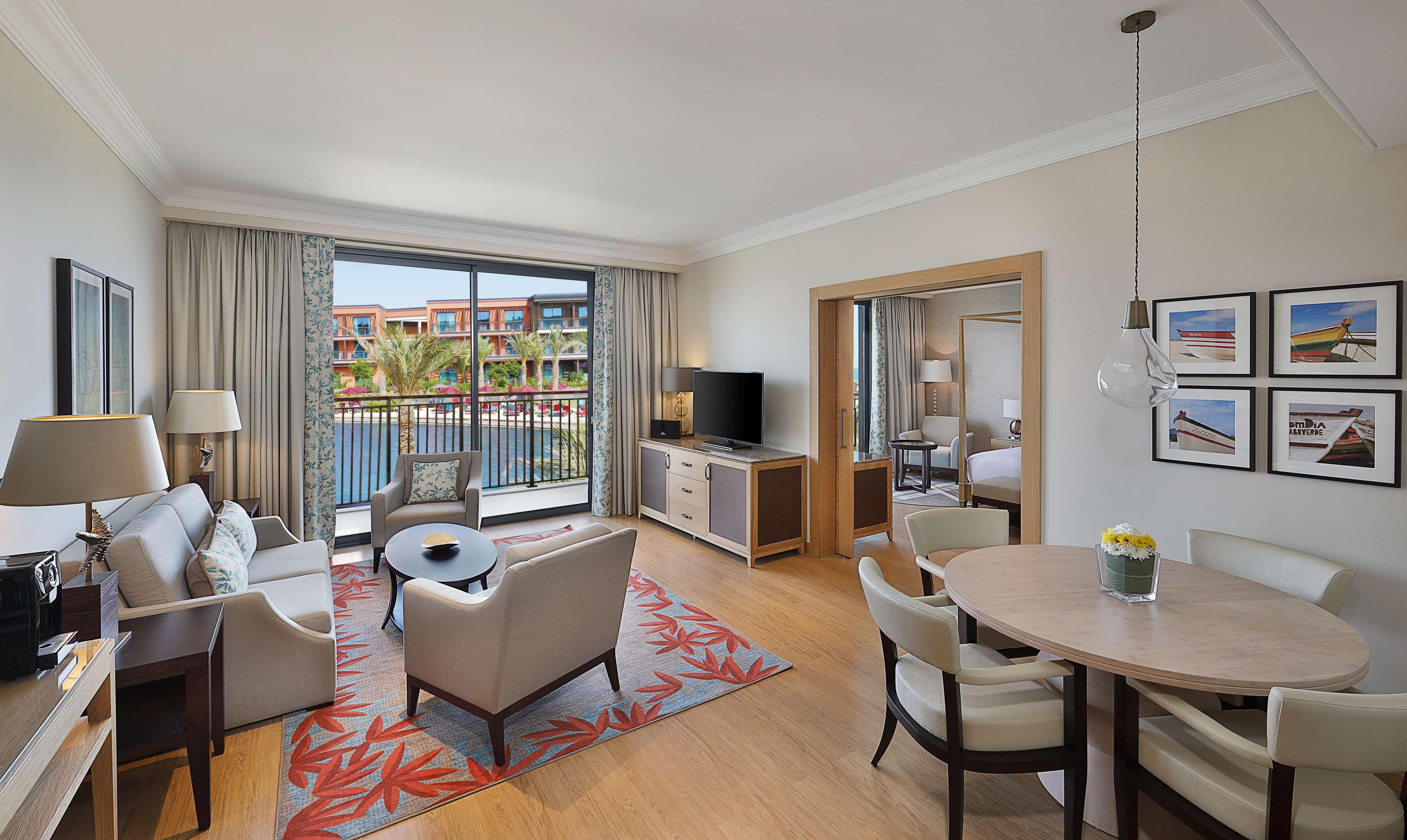 Suite Connecting Room