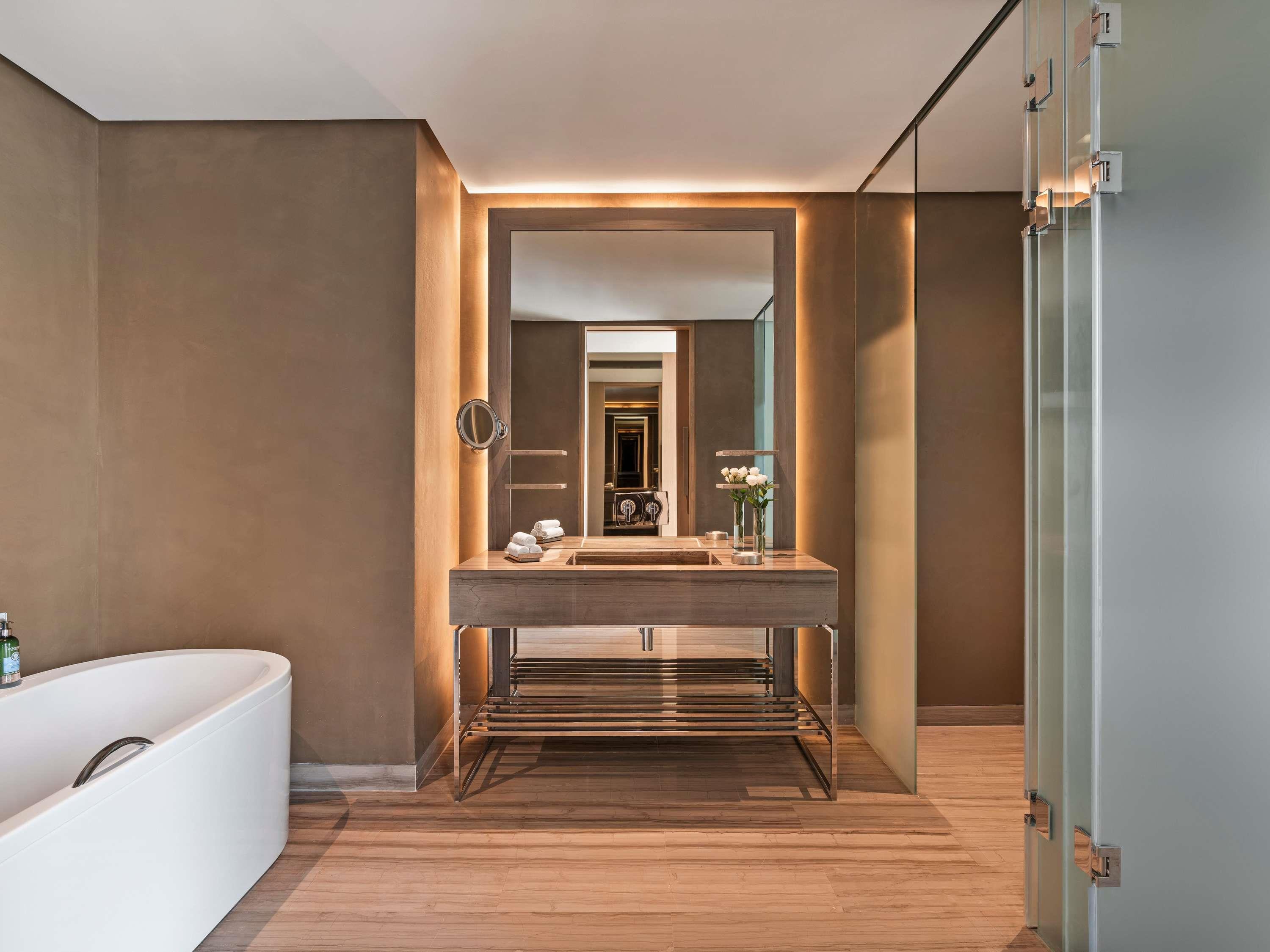 Double or Twin Deluxe